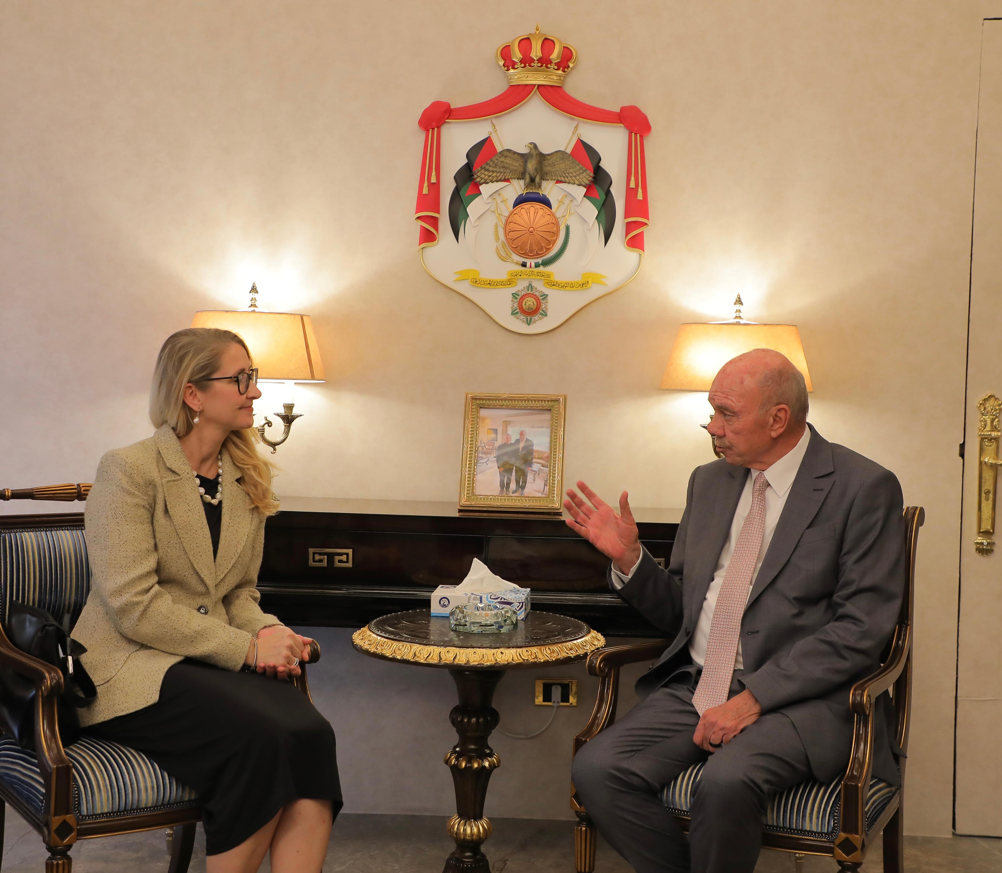 رئيس مجلس الأعيان يلتقي سفيري الفاتيكان والتشيك