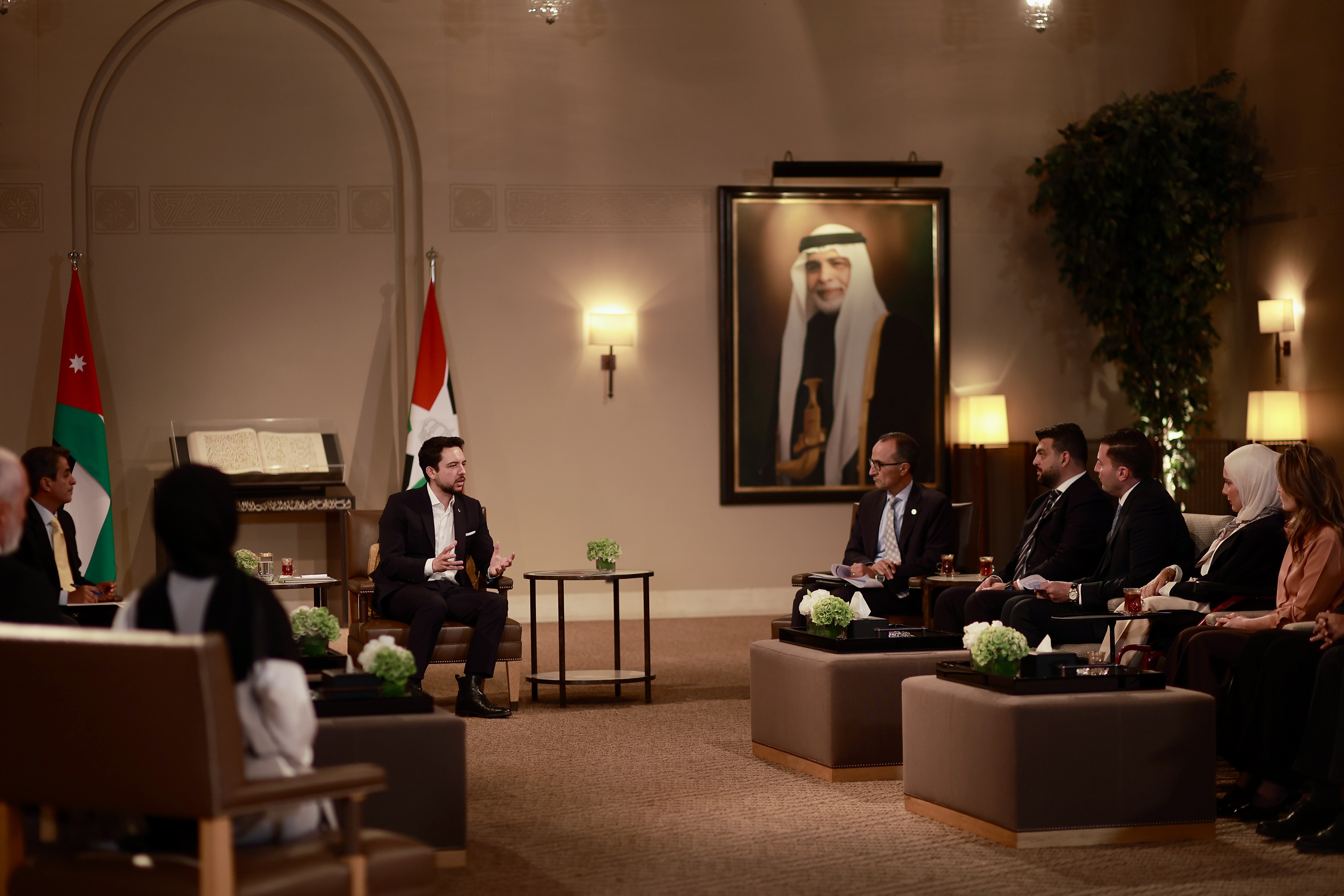 ولي العهد يلتقي الفائزين بجائزة الحسين بن عبدالله الثاني للعمل التطوعي في دورتها الثانية