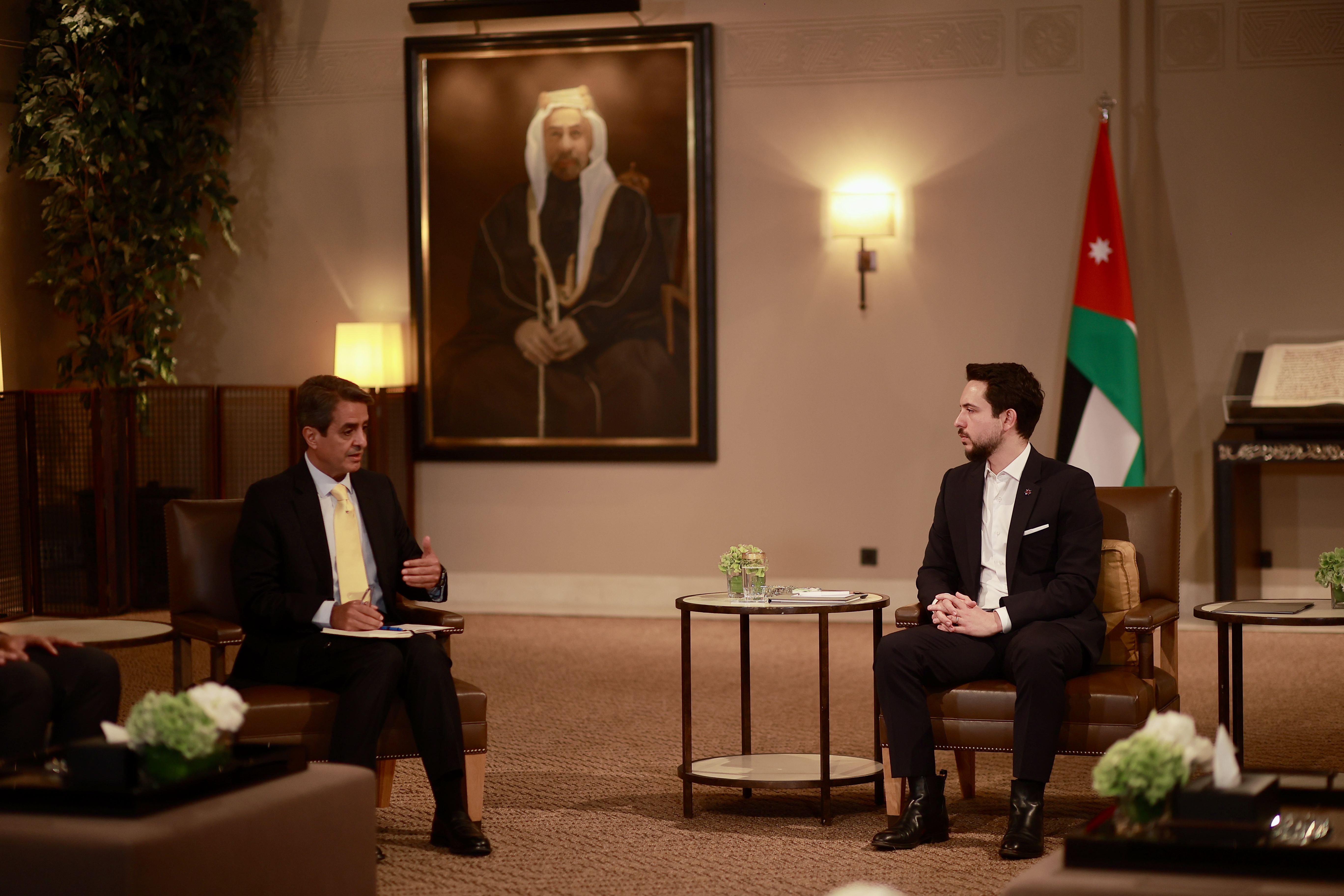 ولي العهد يلتقي الفائزين بجائزة الحسين بن عبدالله الثاني للعمل التطوعي في دورتها الثانية