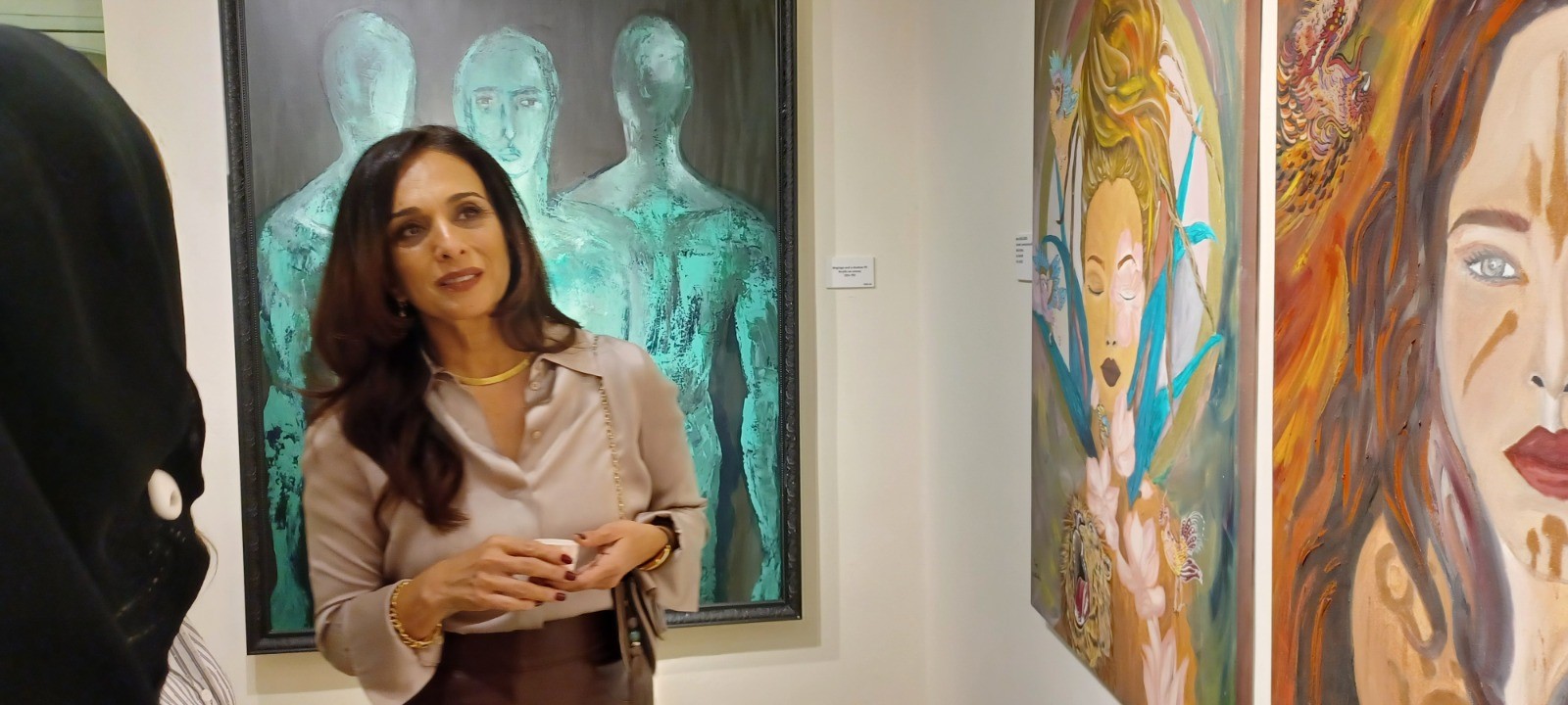 الأميرة رحمة ترعى افتتاح معرض فني مشترك