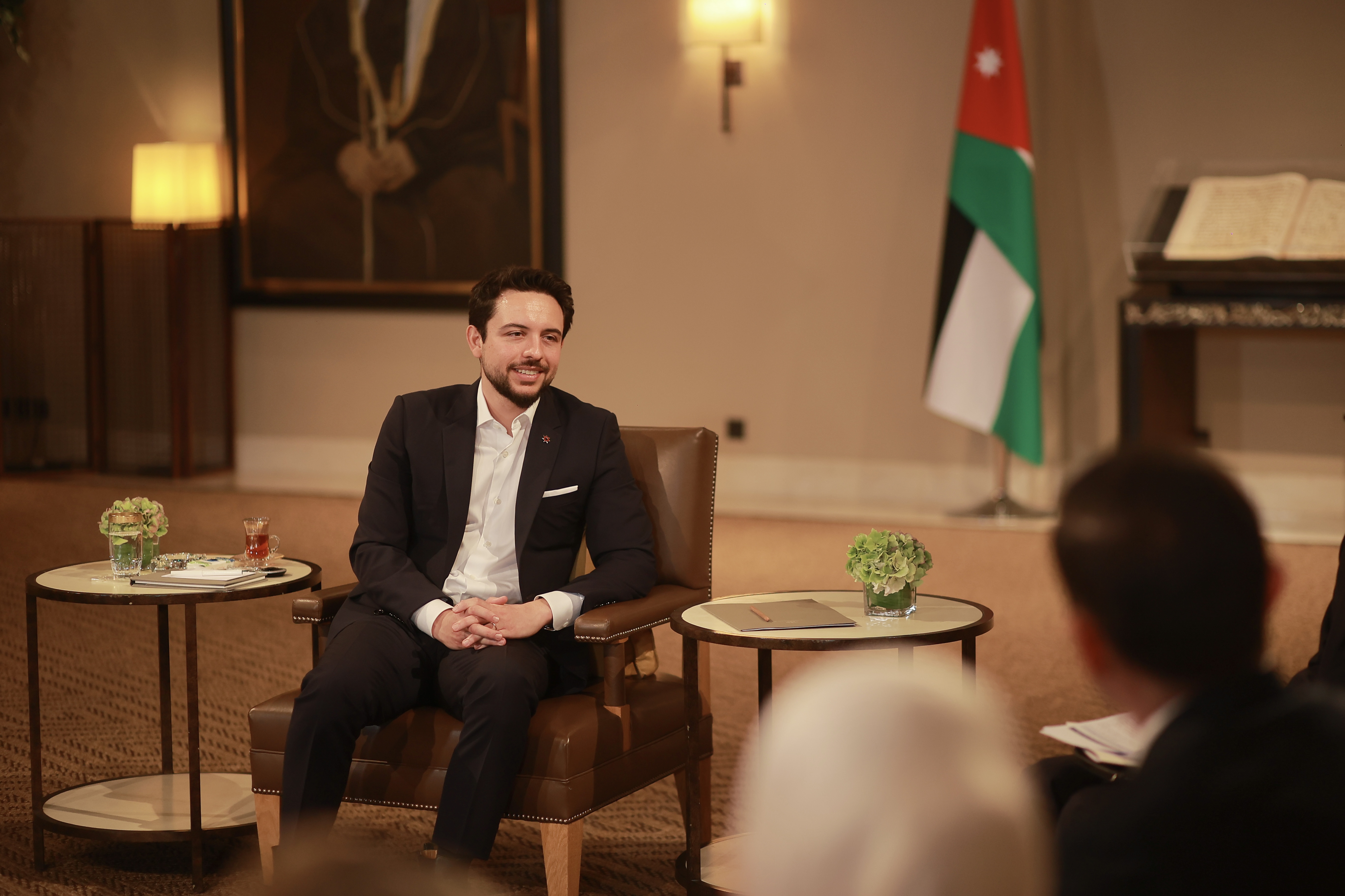 ولي العهد يلتقي الفائزين بجائزة الحسين بن عبدالله الثاني للعمل التطوعي في دورتها الثانية