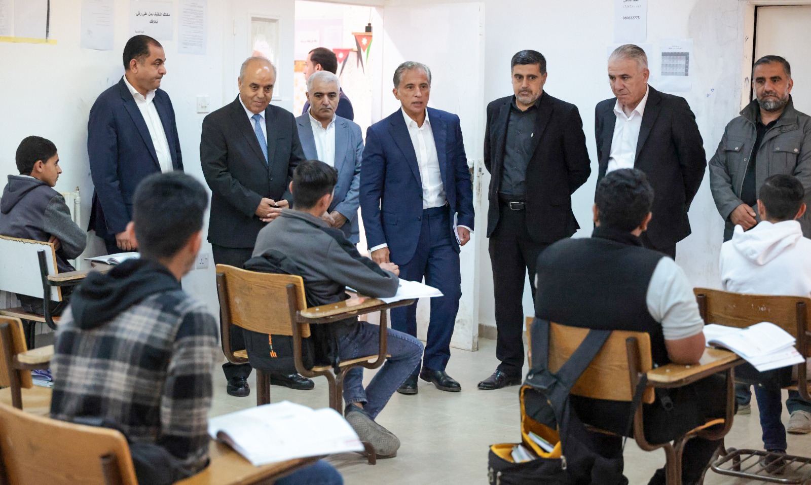 رئيس الوزراء يتفقَّد خمسة مواقع في البترا والشُّوبك ووادي موسى