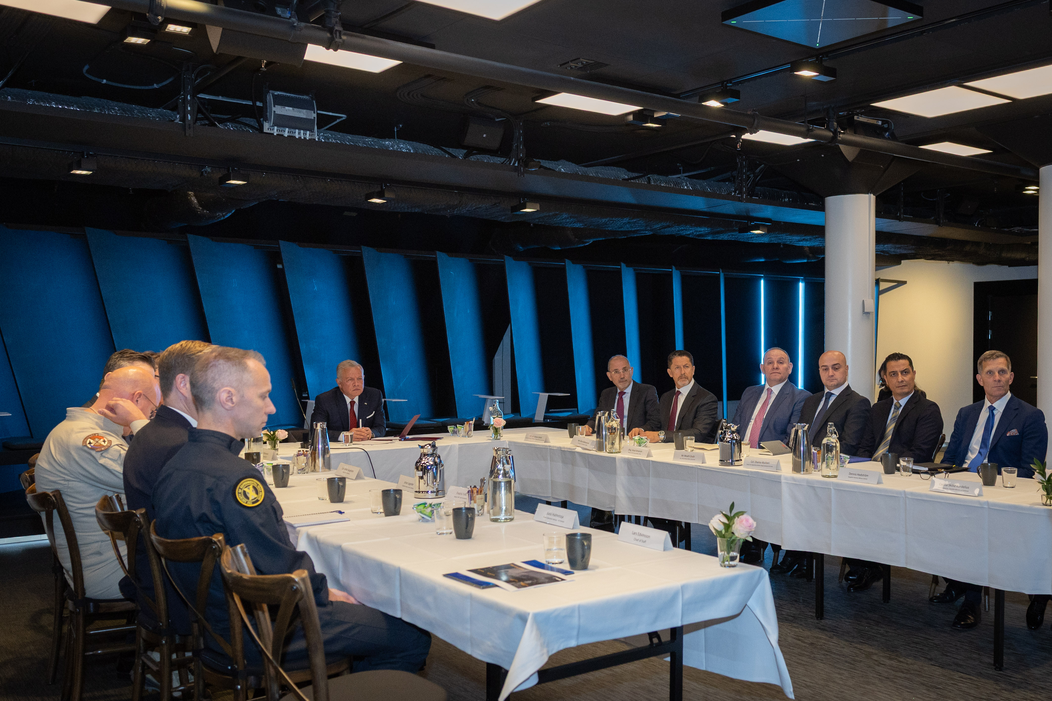 الملك يزور شركة ساب المختصة في الصناعات العسكرية بستوكهولم