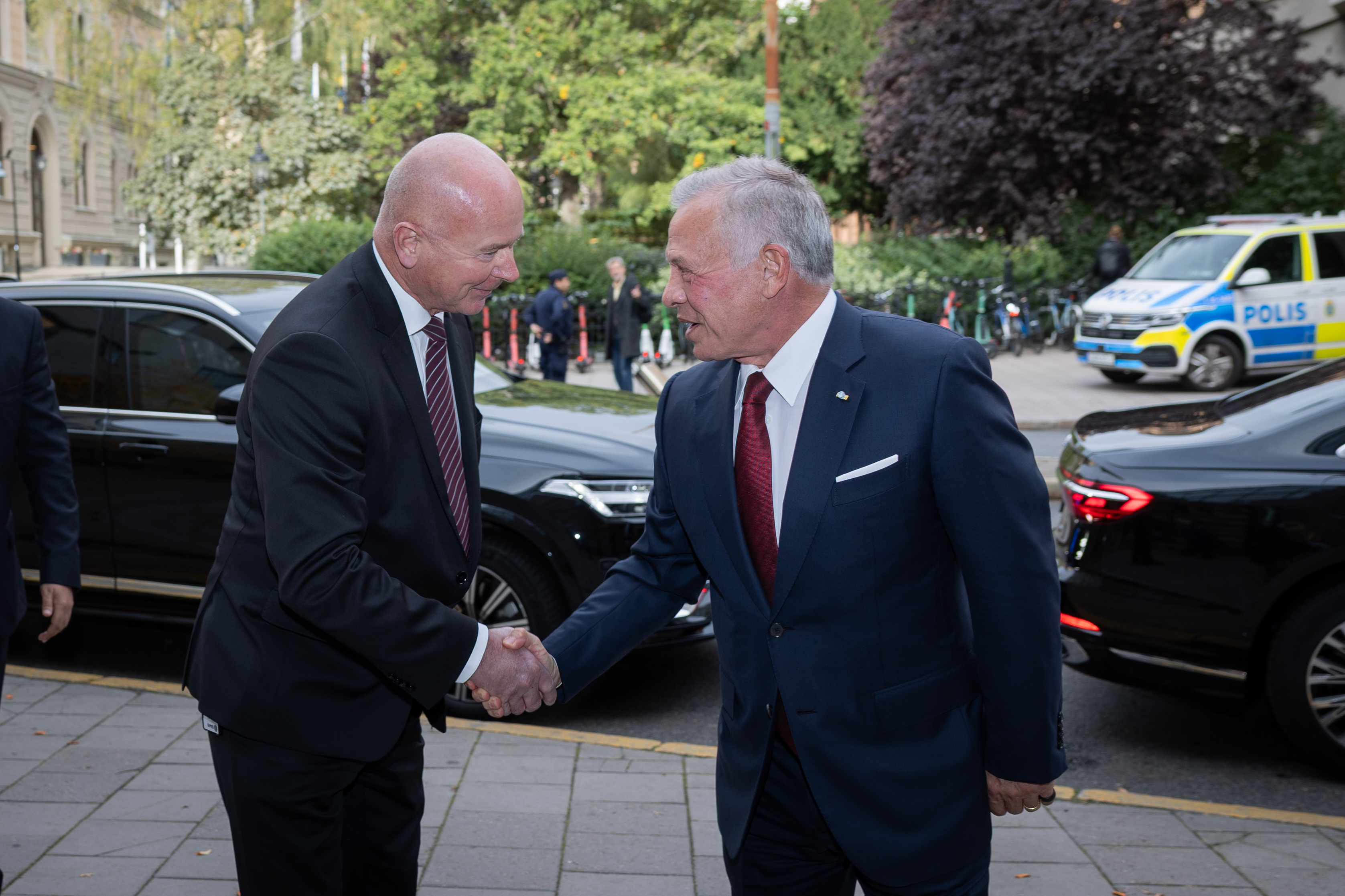 الملك يزور شركة ساب المختصة في الصناعات العسكرية بستوكهولم