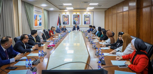 الشباب النيابية تلتقي وفدًا طلابيًا من مبادرة إرث