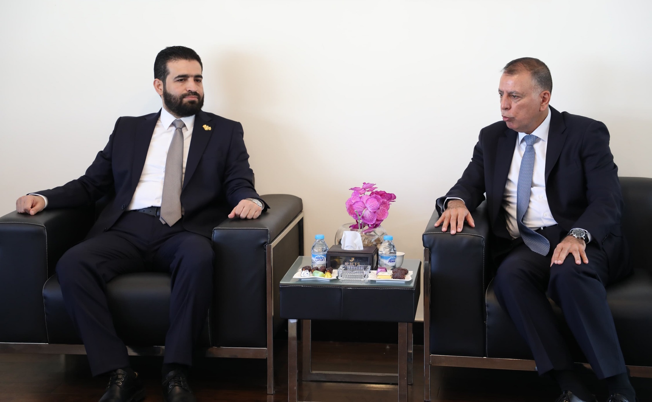 وزير الداخلية يستقبل نظيره السوري