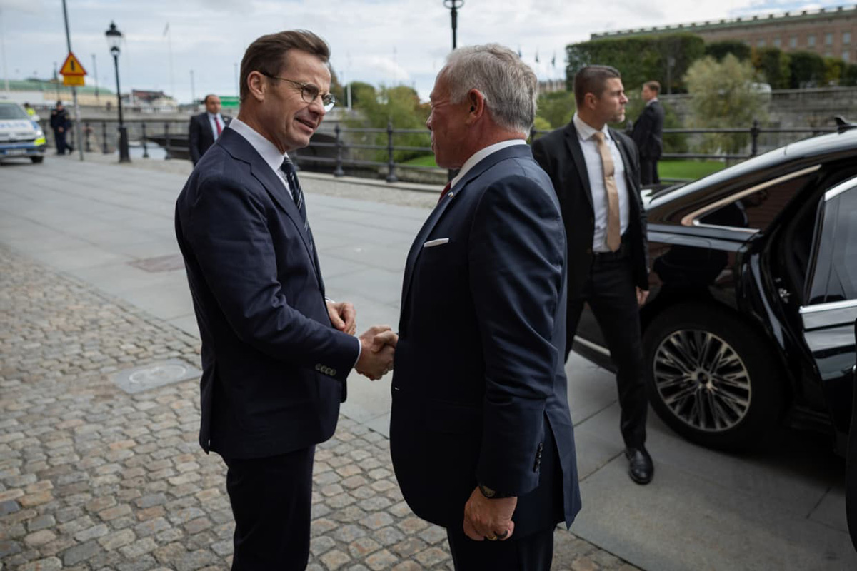 الملك يبحث مع رئيس وزراء السويد سبل توسيع التعاون وأبرز مستجدات الإقليم