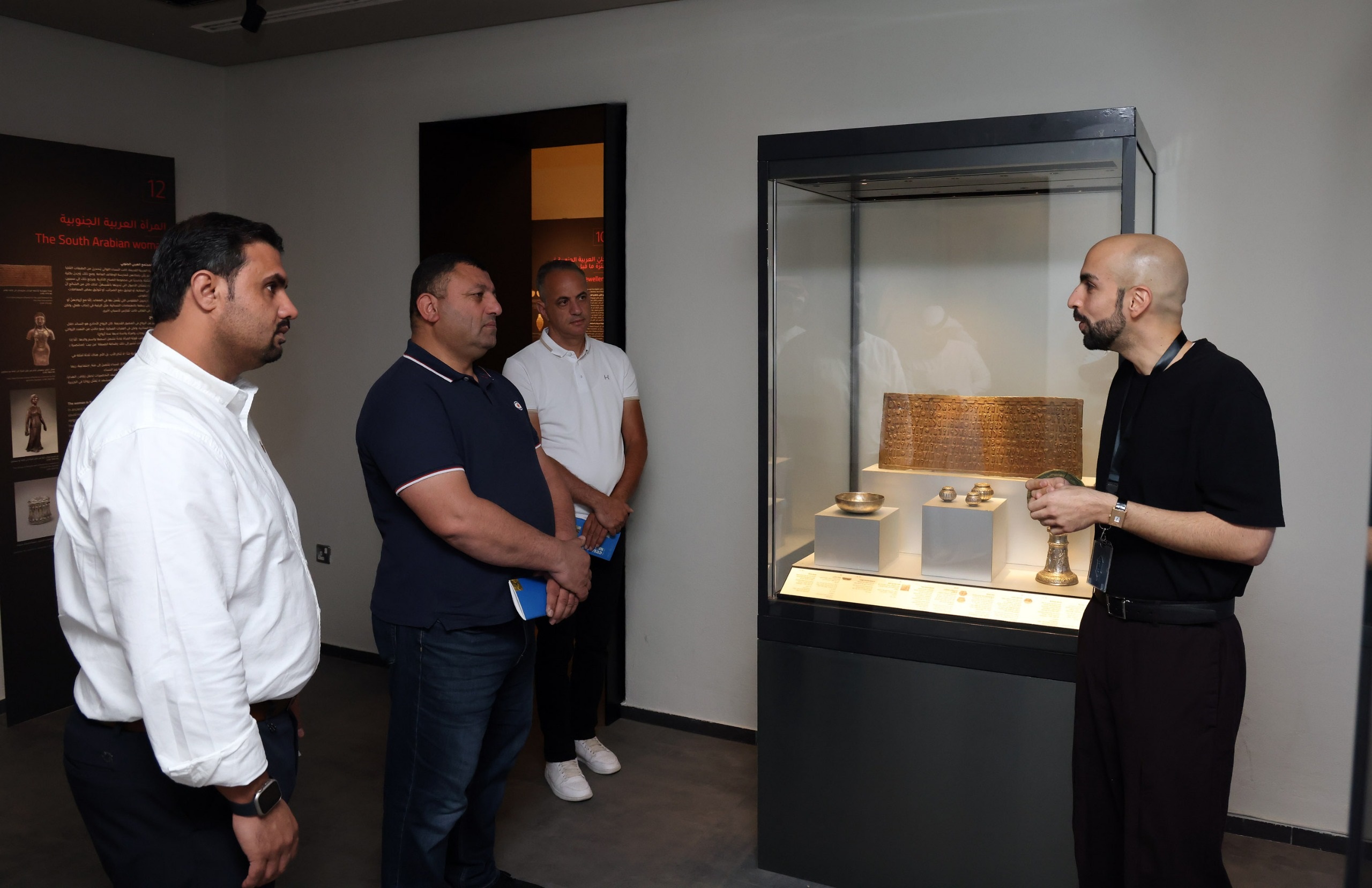 وفد إعلامي أردني من (بترا) يزور وكالة الأنباء الكويتية