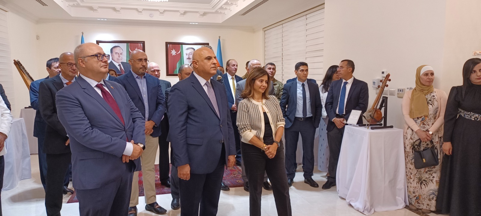 الأميرة دانا فراس ترعى افتتاح معرض أصداء العصور: الآلات الموسيقية الأذربيجانية