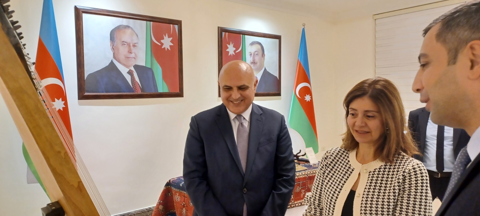 الأميرة دانا فراس ترعى افتتاح معرض أصداء العصور: الآلات الموسيقية الأذربيجانية