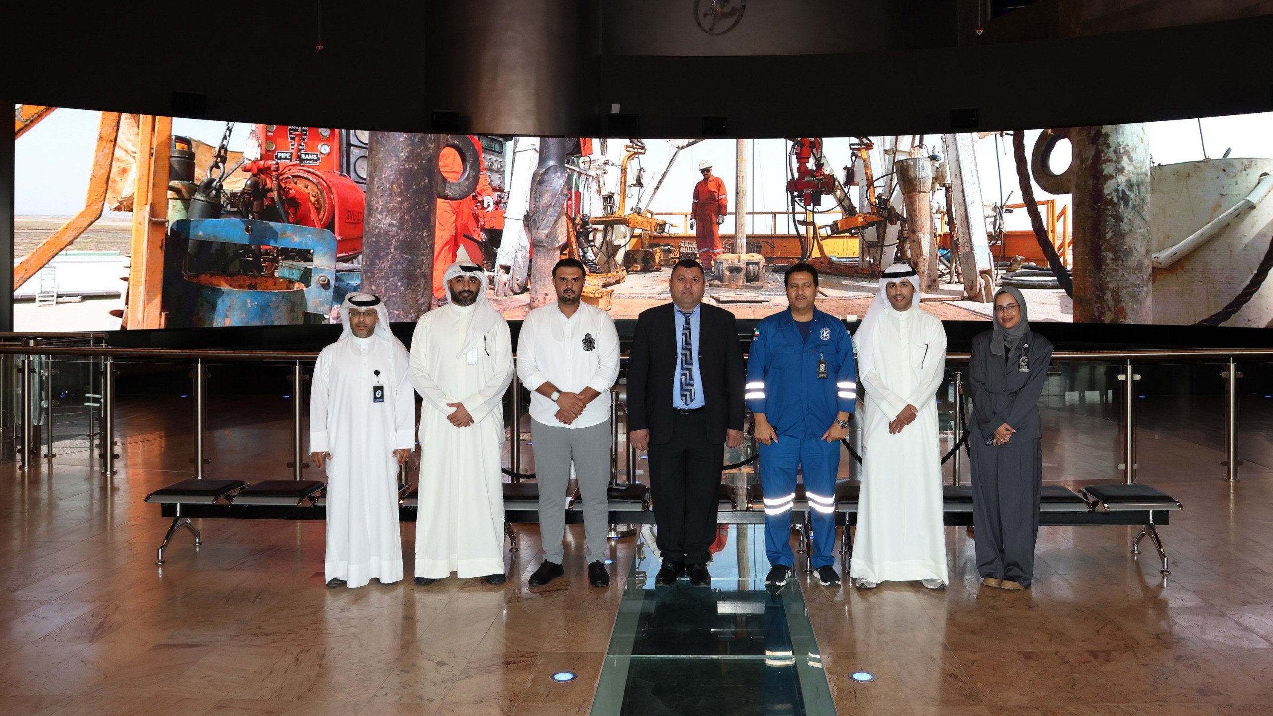 وفد بترا يختتم زيارته للكويت بجولة في متحف قصر السلام ومعرض أحمد الجابر للنفط