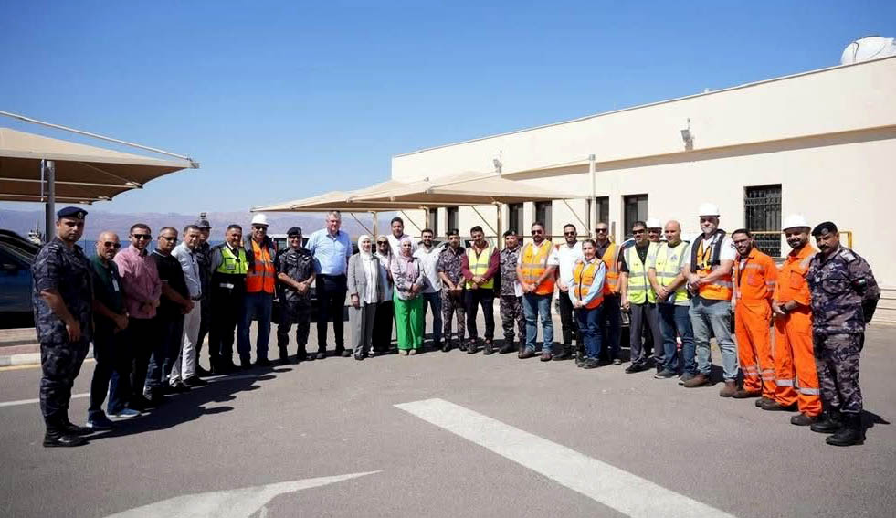 الخدمات البحرية تختبر كفاءة الاستجابة للأزمات في تمرين ميداني متقدم بميناء الغاز المسال 