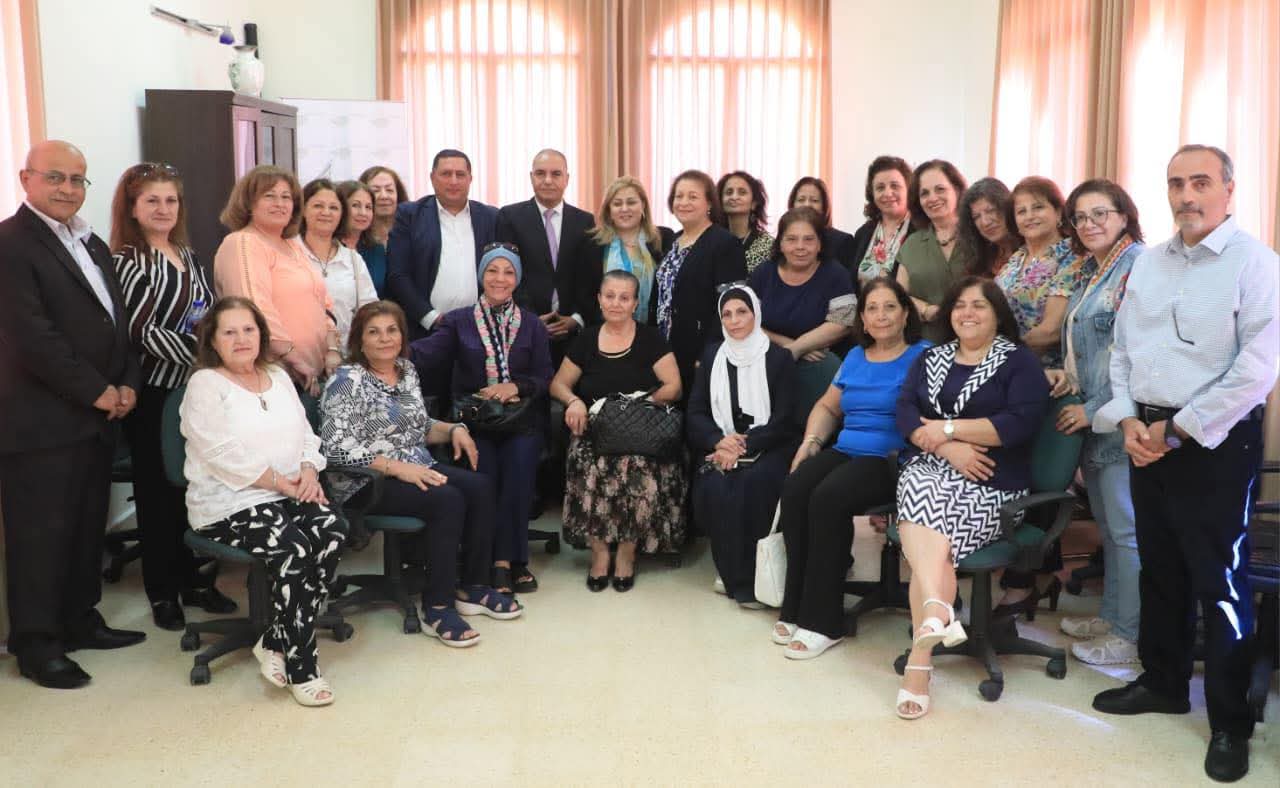 لقاء حواري حول المرأة والأحزاب والطريق إلى البرلمان