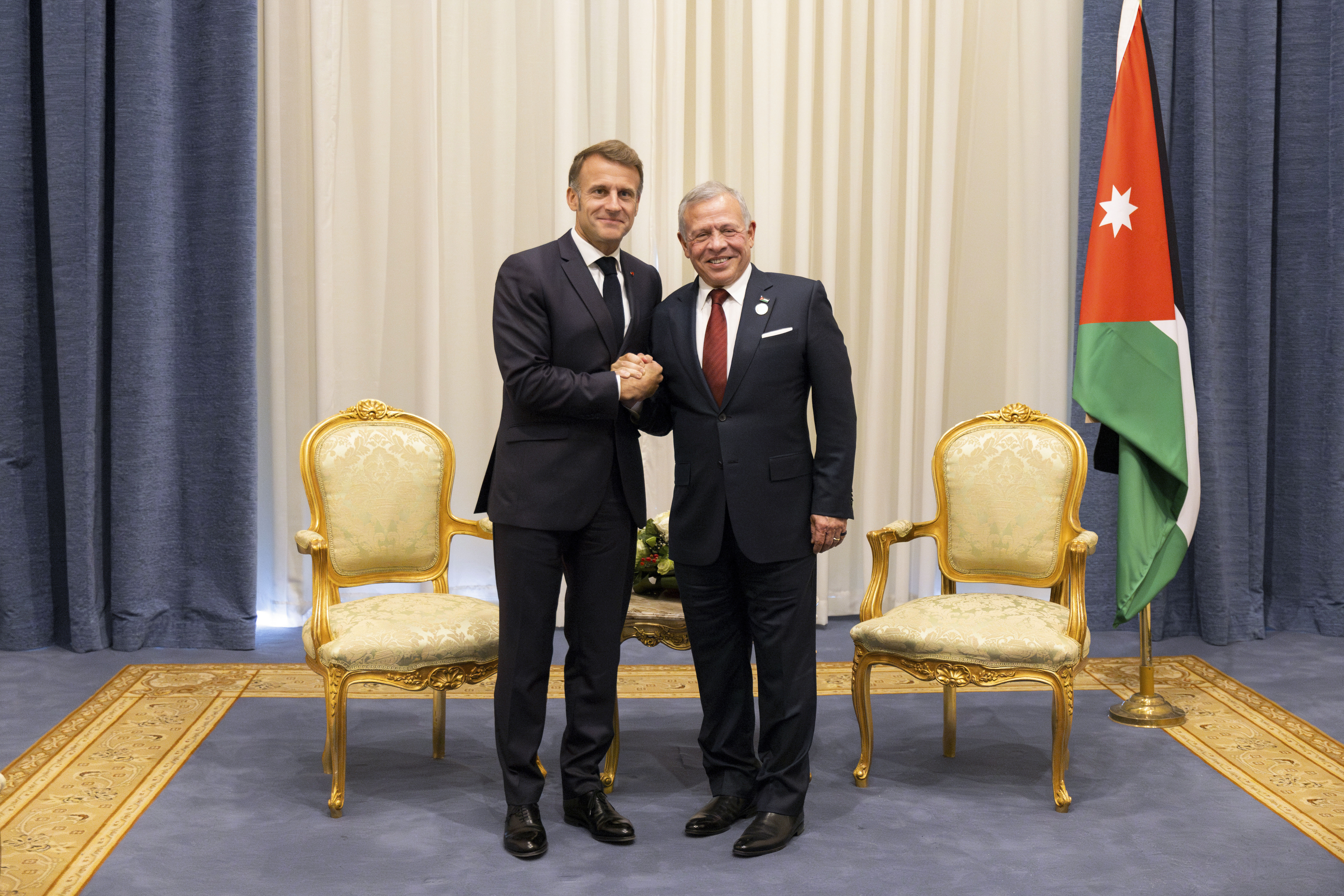 الملك يعقد لقاءات في شرم الشيخ مع قادة قطر وفرنسا وقبرص ورئيسي وزراء بريطانيا وكندا