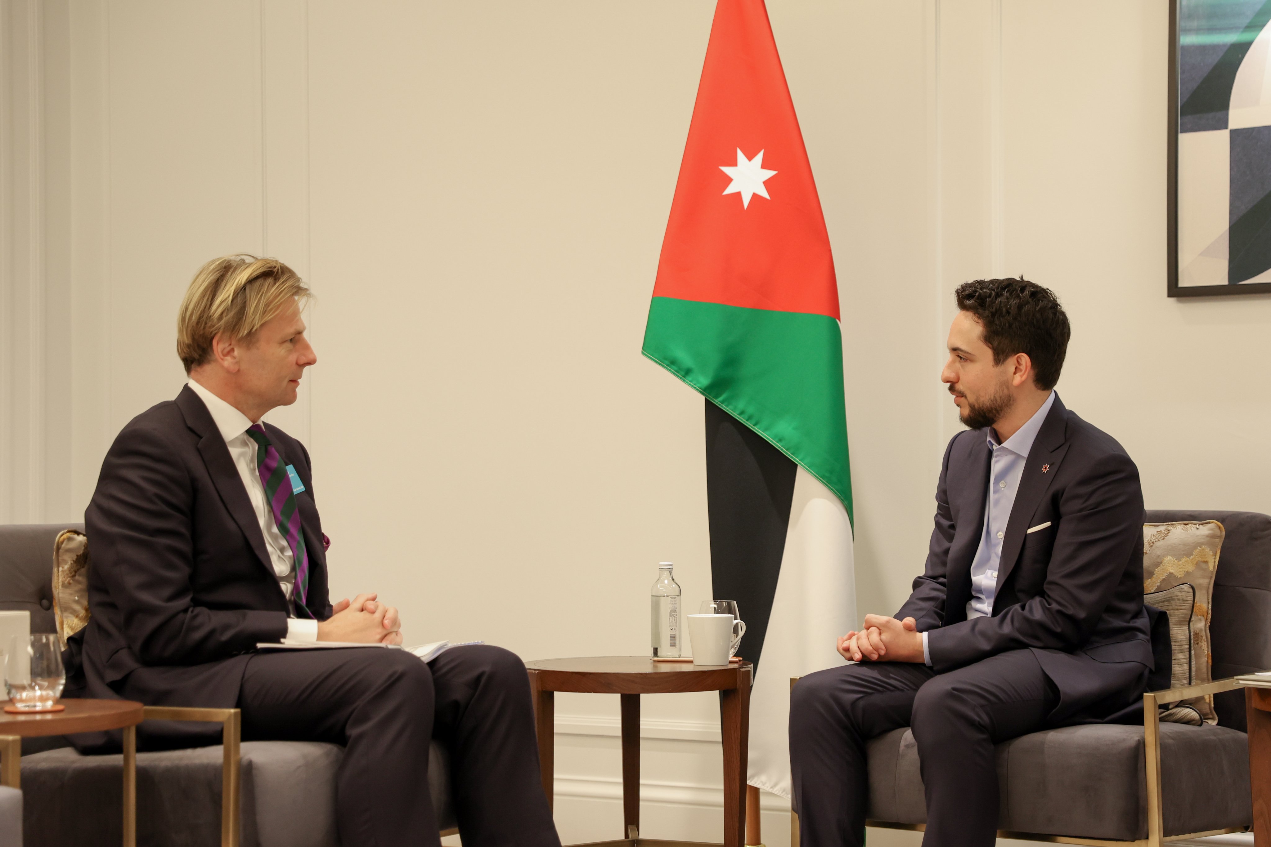 ولي العهد يلتقي قادة مؤسسات تكنولوجية بريطانية ويبحث فرص التعاون