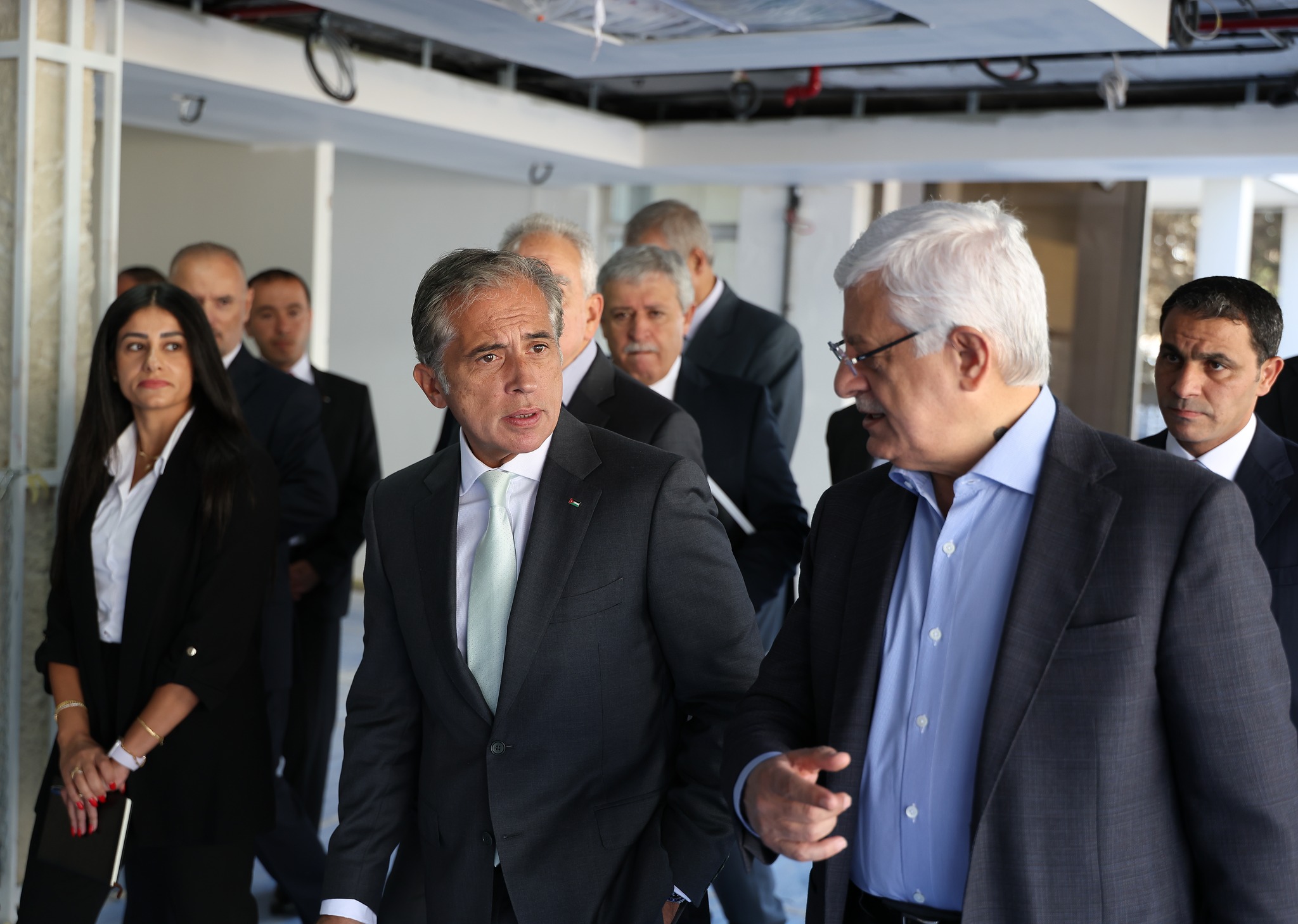 رئيس الوزراء يؤكِّد ضرورة تكثيف الجهود لتشغيل مطار عمَّان المدني في ماركا قبل نهاية العام الجاري