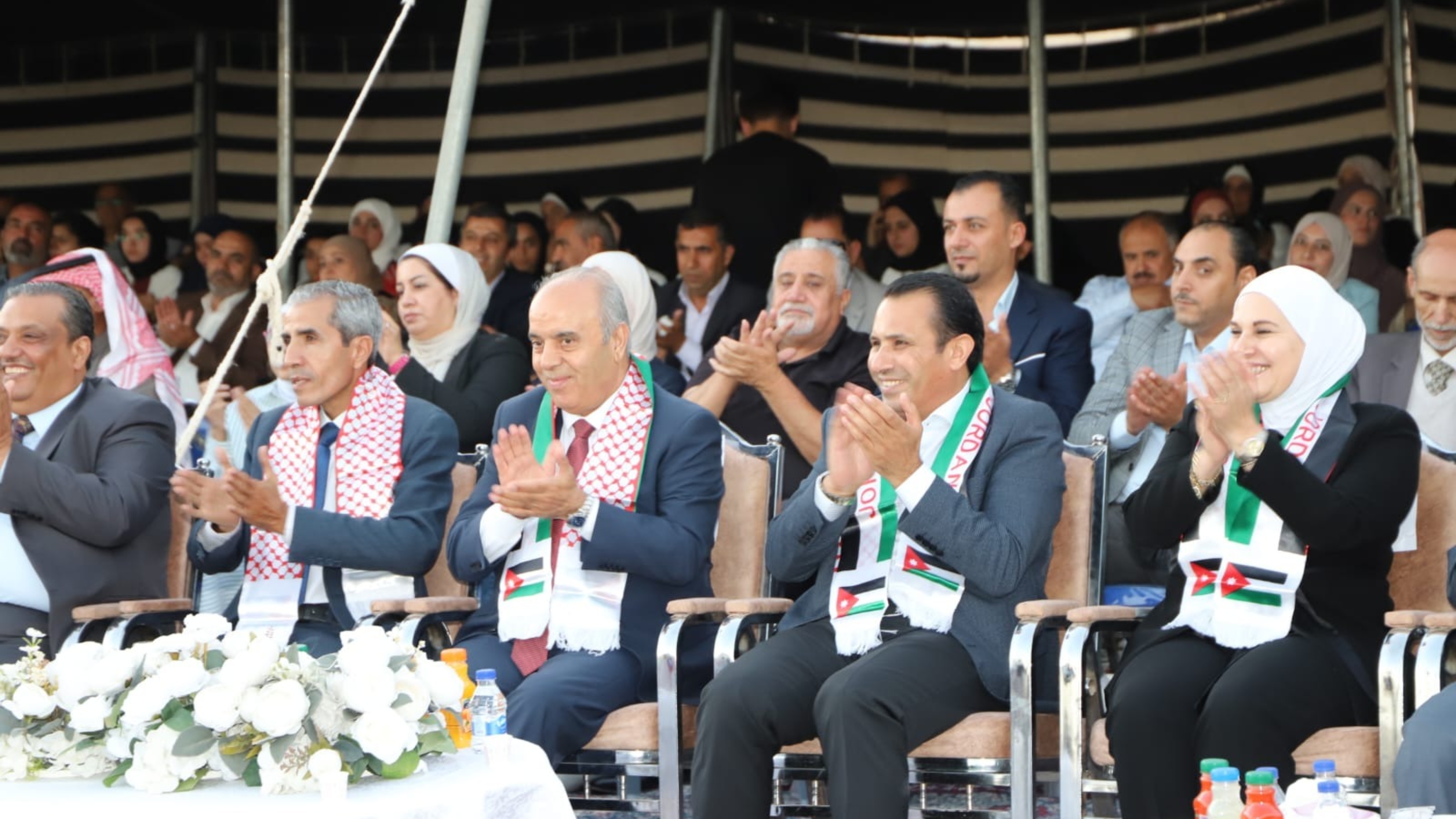 وزير التربية والتعليم يفتتح نادي معلمي مادبا