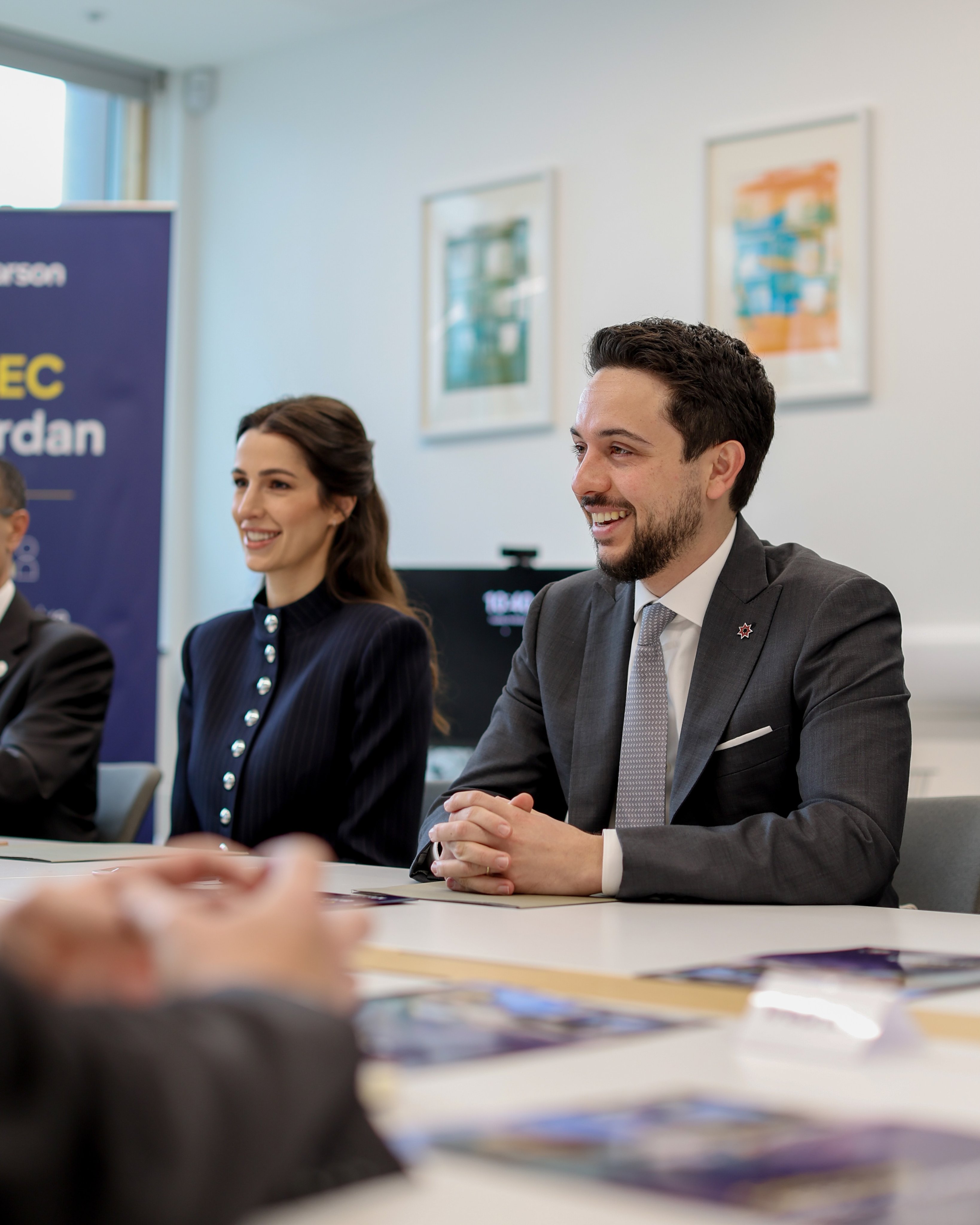 ولي العهد يلتقي ممثلين عن شركة بيرسون العالمية في لندن