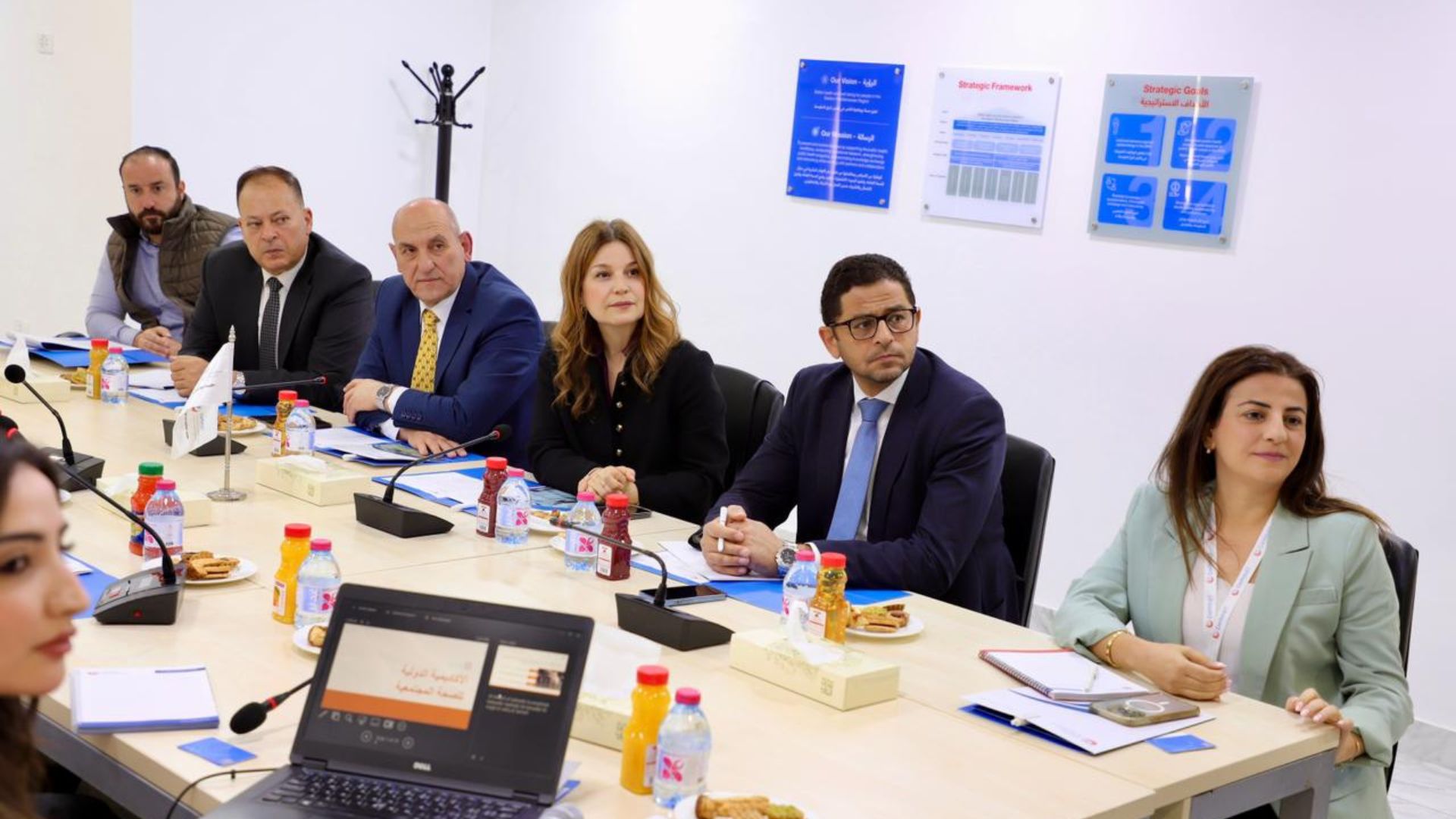 أمفنت تبحث مع جامعة الدول العربية سبل تعزيز التعاون الاستراتيجي بمجالات الصحة العامة