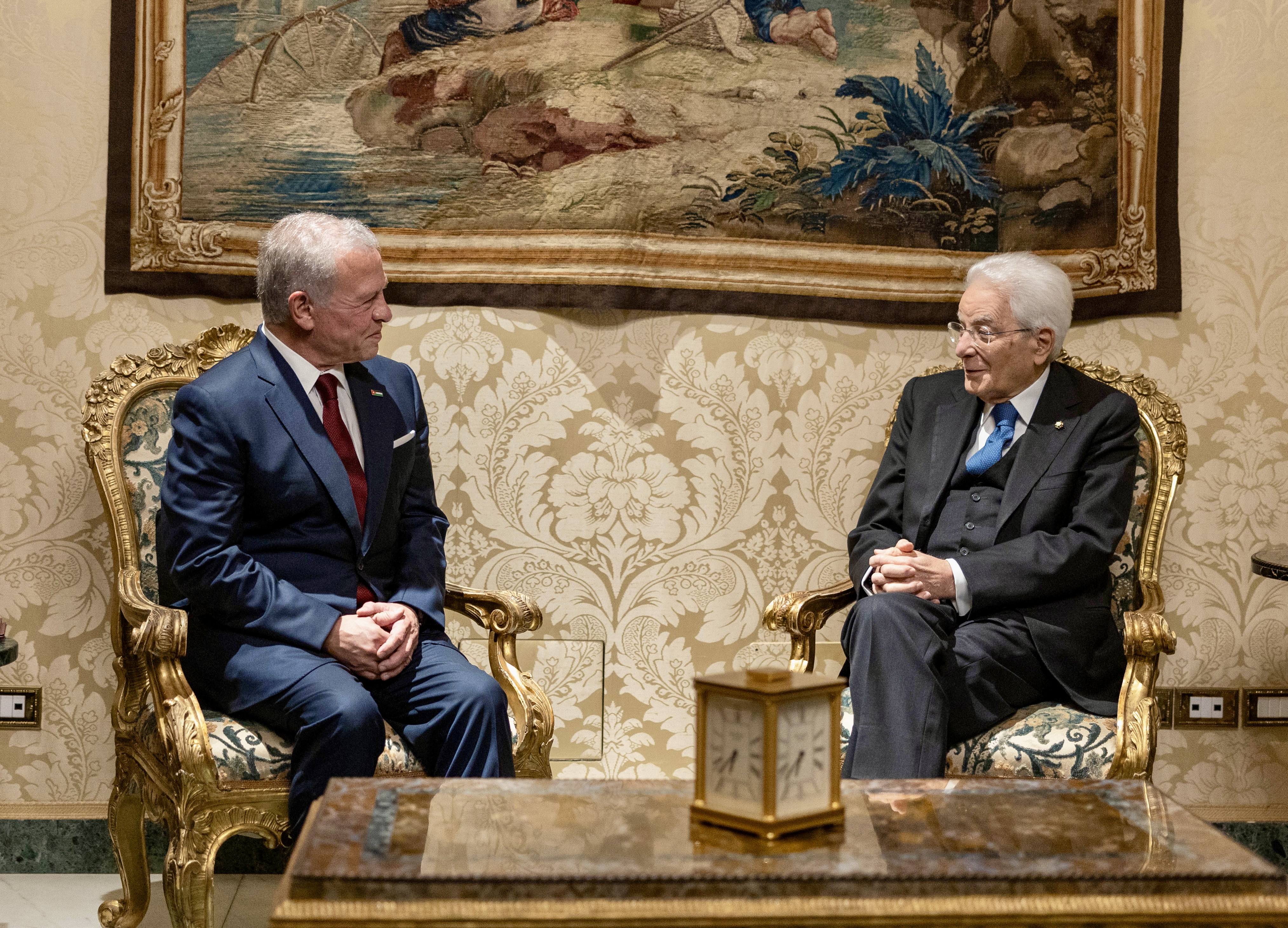 الملك والرئيس الإيطالي يعقدان لقاء في روما