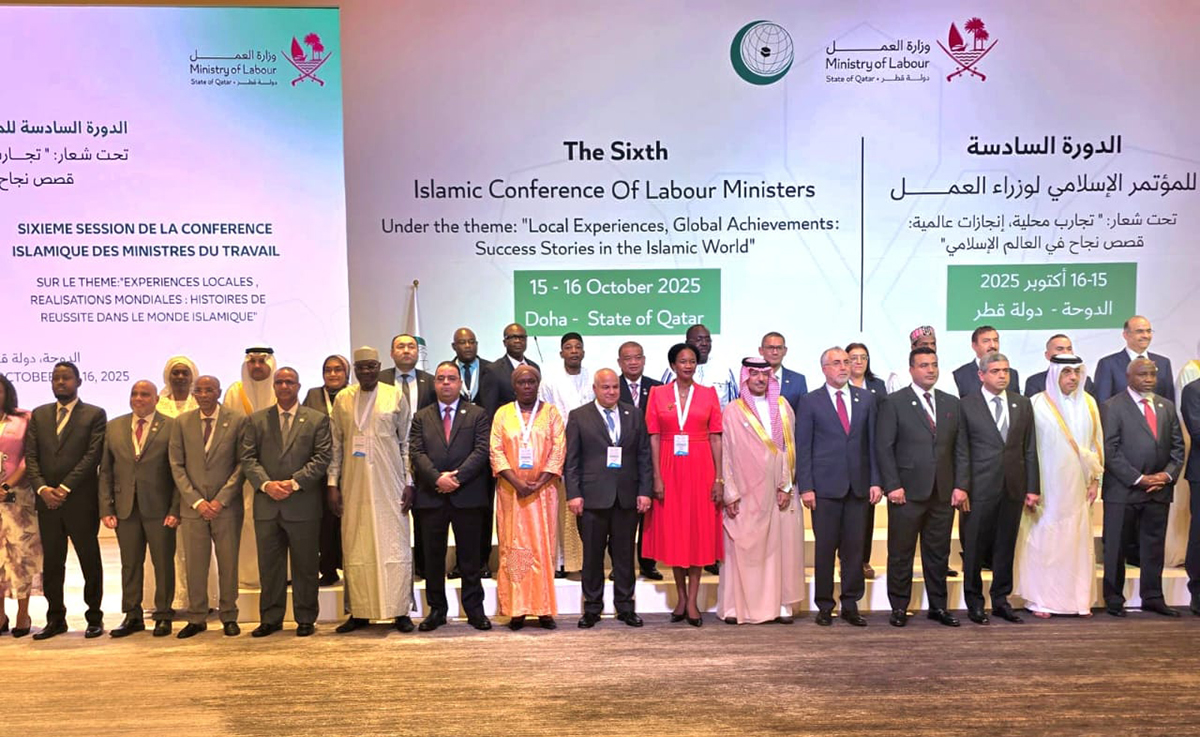 وزير العمل: الأردن يدعم جهود تخفيف معاناة عمال فلسطين