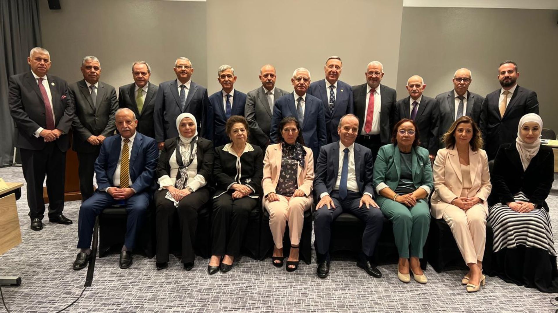 المحكمة الدستورية تنظم ندوة حول عمل المحاكم والمجالس الدستورية