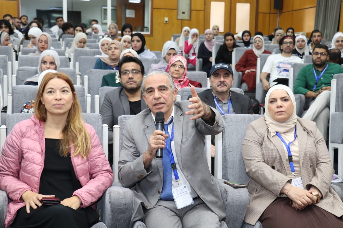 اختتام فعاليات مدرسة البترا الدولية في الفيزياء بجامعة اليرموك