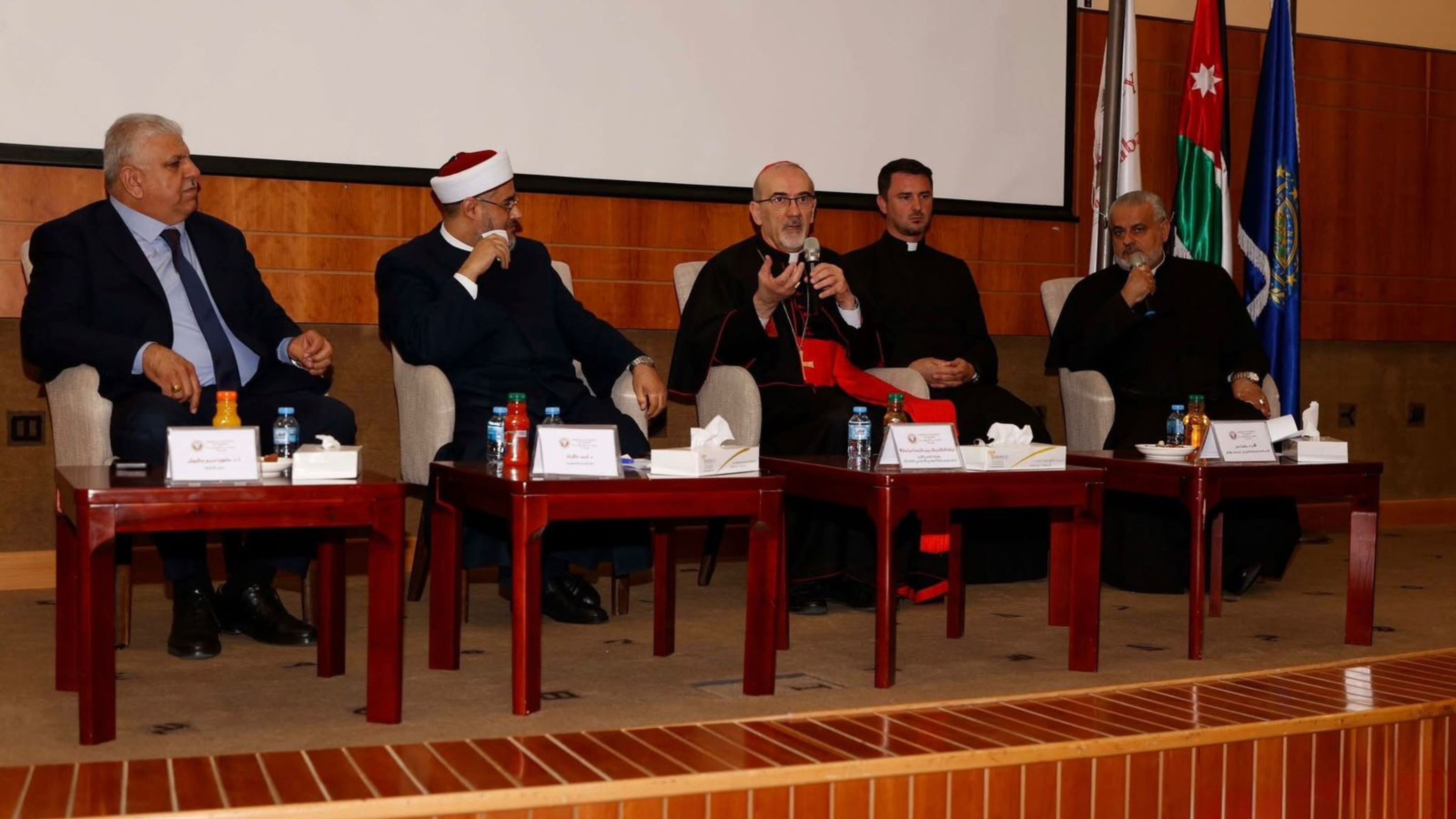 ندوة تسلط الضوء على الحوار الإسلامي - المسيحي