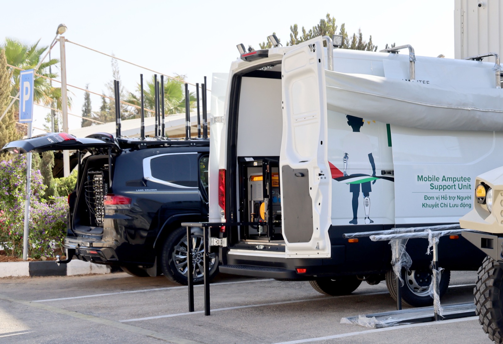 الحنيطي يزور عدد من تشكيلات القوات المسلحة ويشيد بكفاءتها