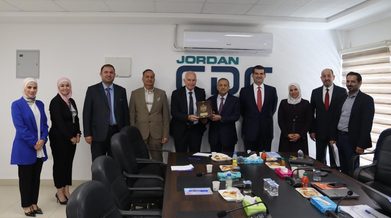 الوطني لمكافحة الأوبئة وجمعية المستشفيات الخاصة يبحثان التعاون المشترك