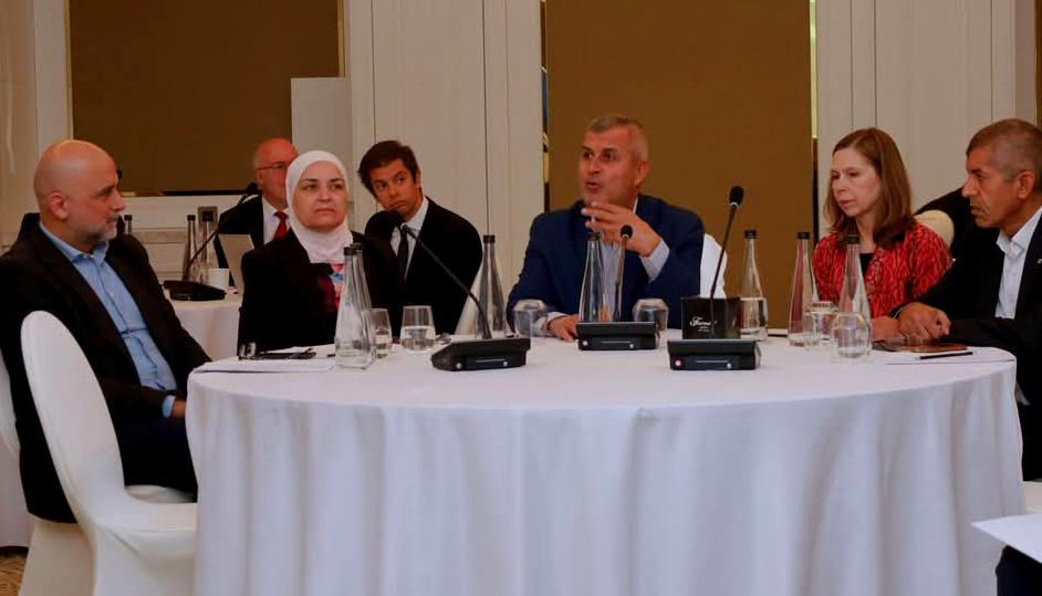 افتتاح أعمال المائدة المستديرة لقطاع الطاقة 