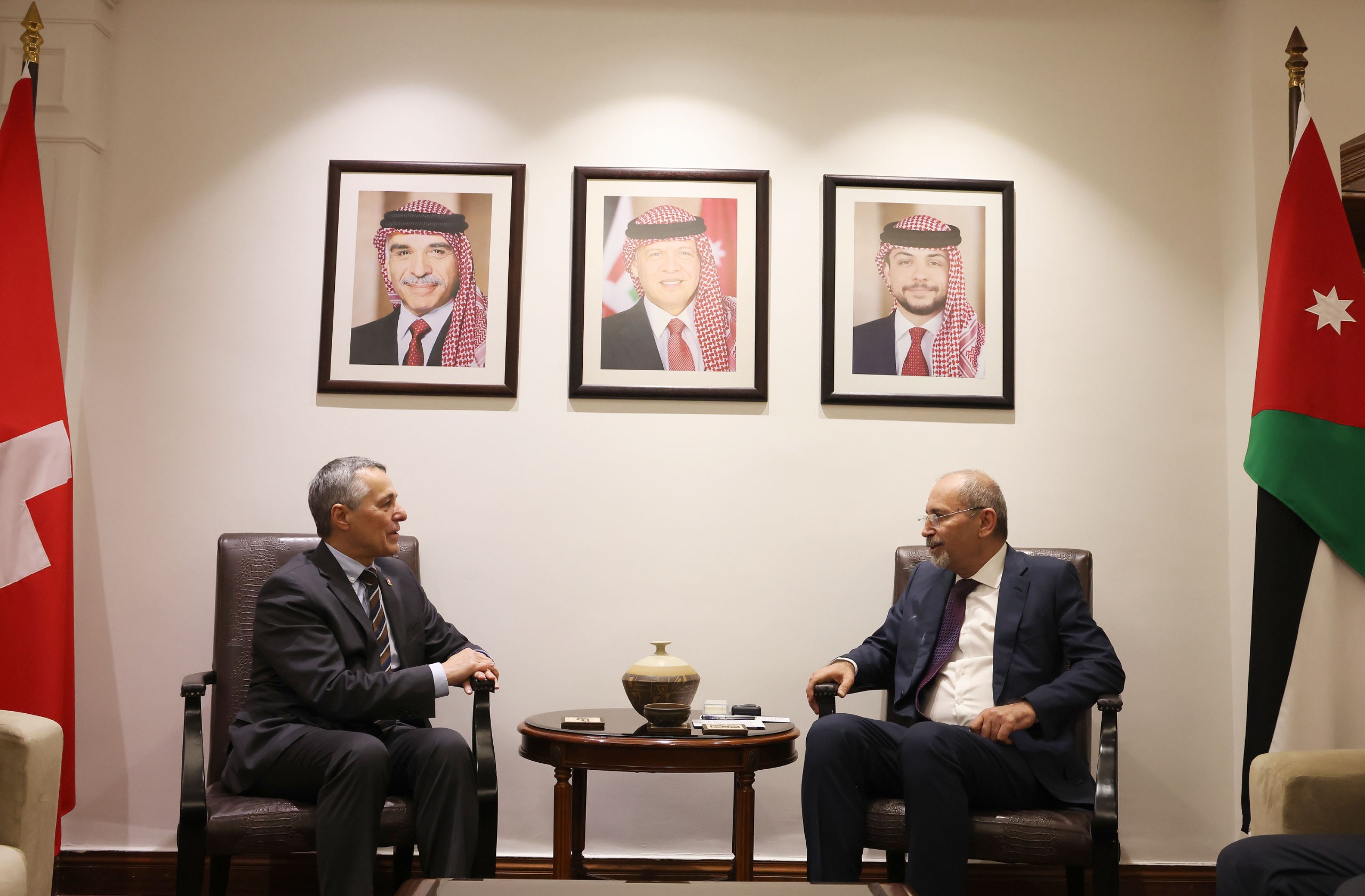 وزير الخارجية يلتقي وزير خارجية الاتحاد السويسري