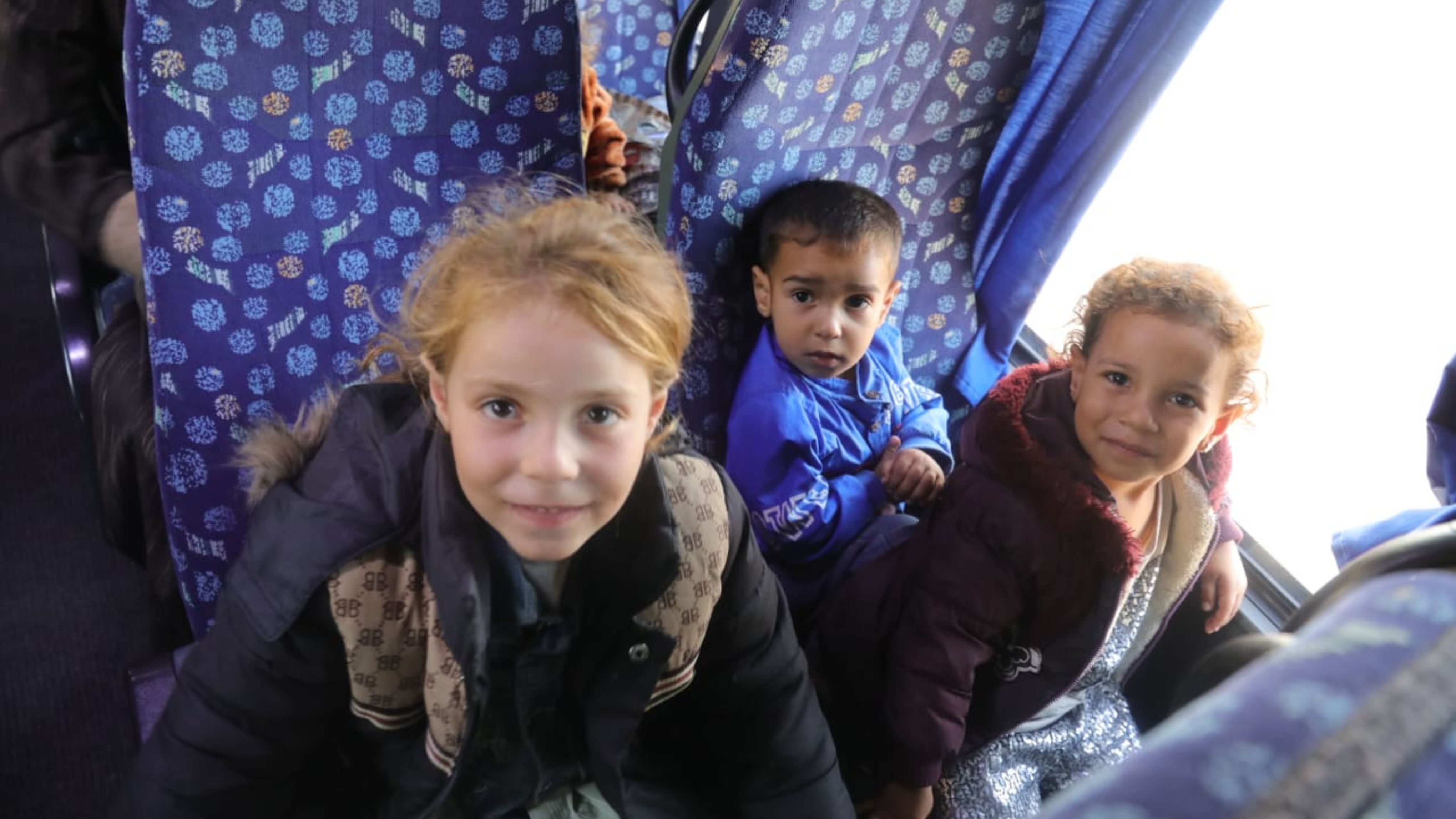 القوات المسلحة تجلي الدفعة 13 من أطفال غزة المرضى للعلاج في الأردن