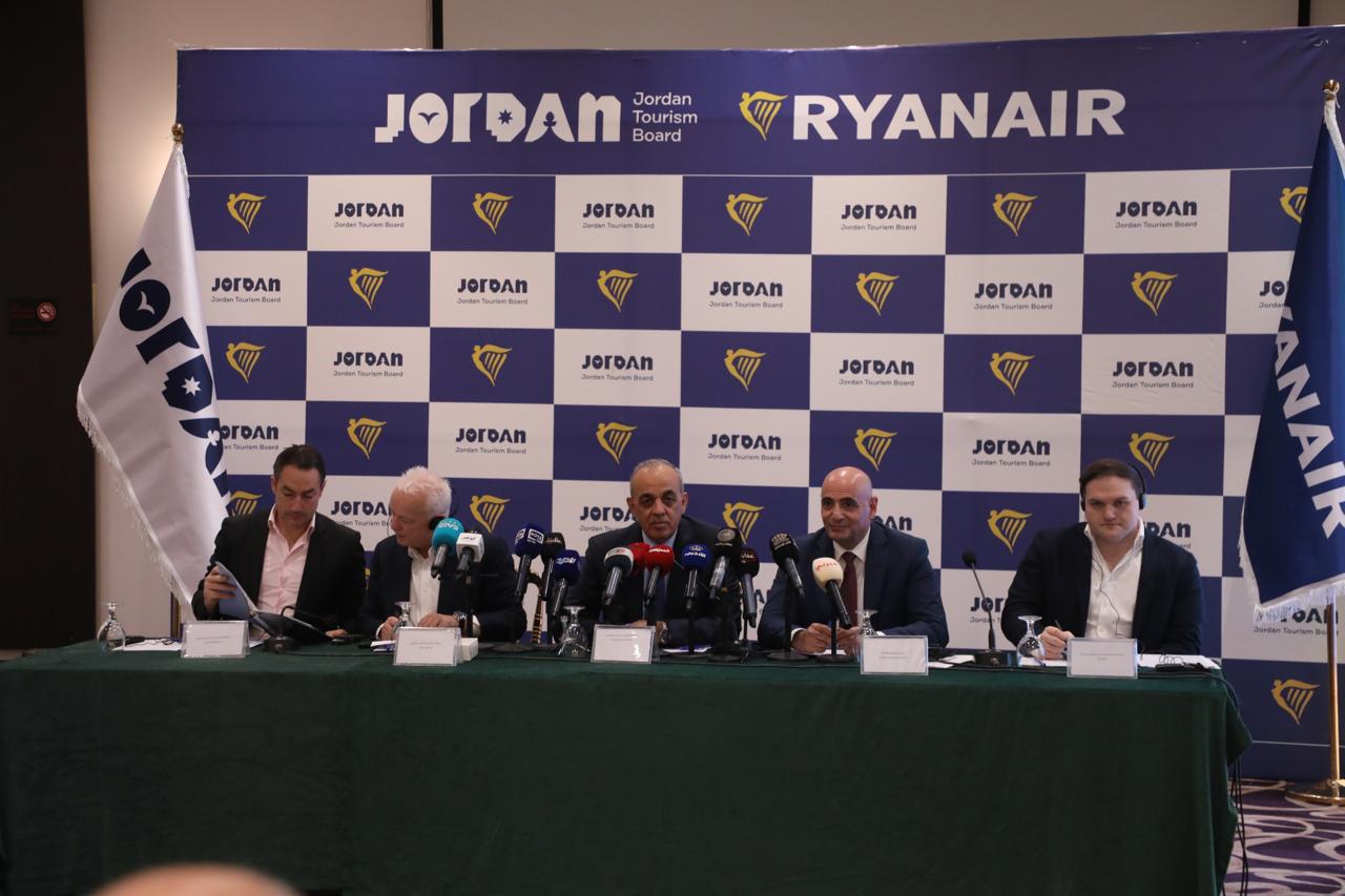  رايان إير تطلق جدول رحلات شتوي إلى الأردن 