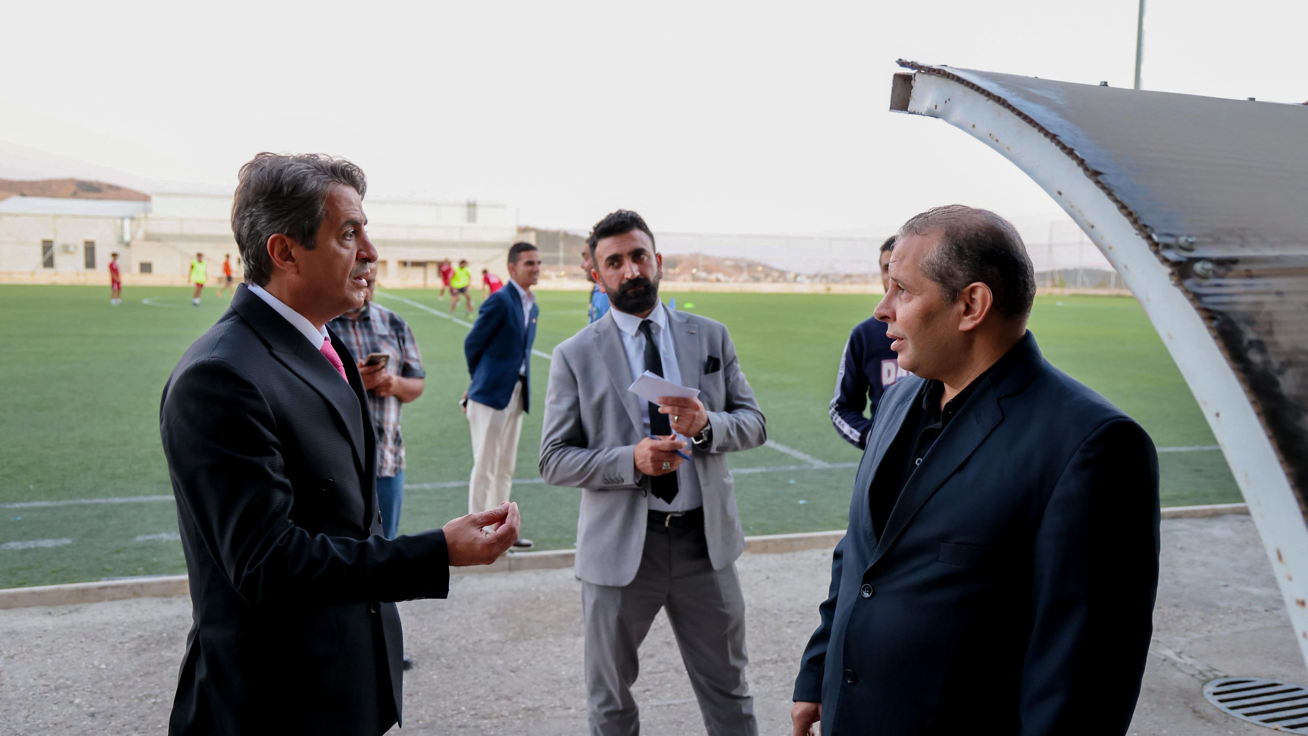  وزير الشباب يتفقد عدداً من المراكز الشبابية في إربد 