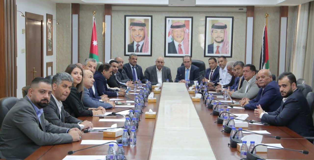 رؤساء الكتل النيابية يبحثون تعزيز التنسيق والتعاون