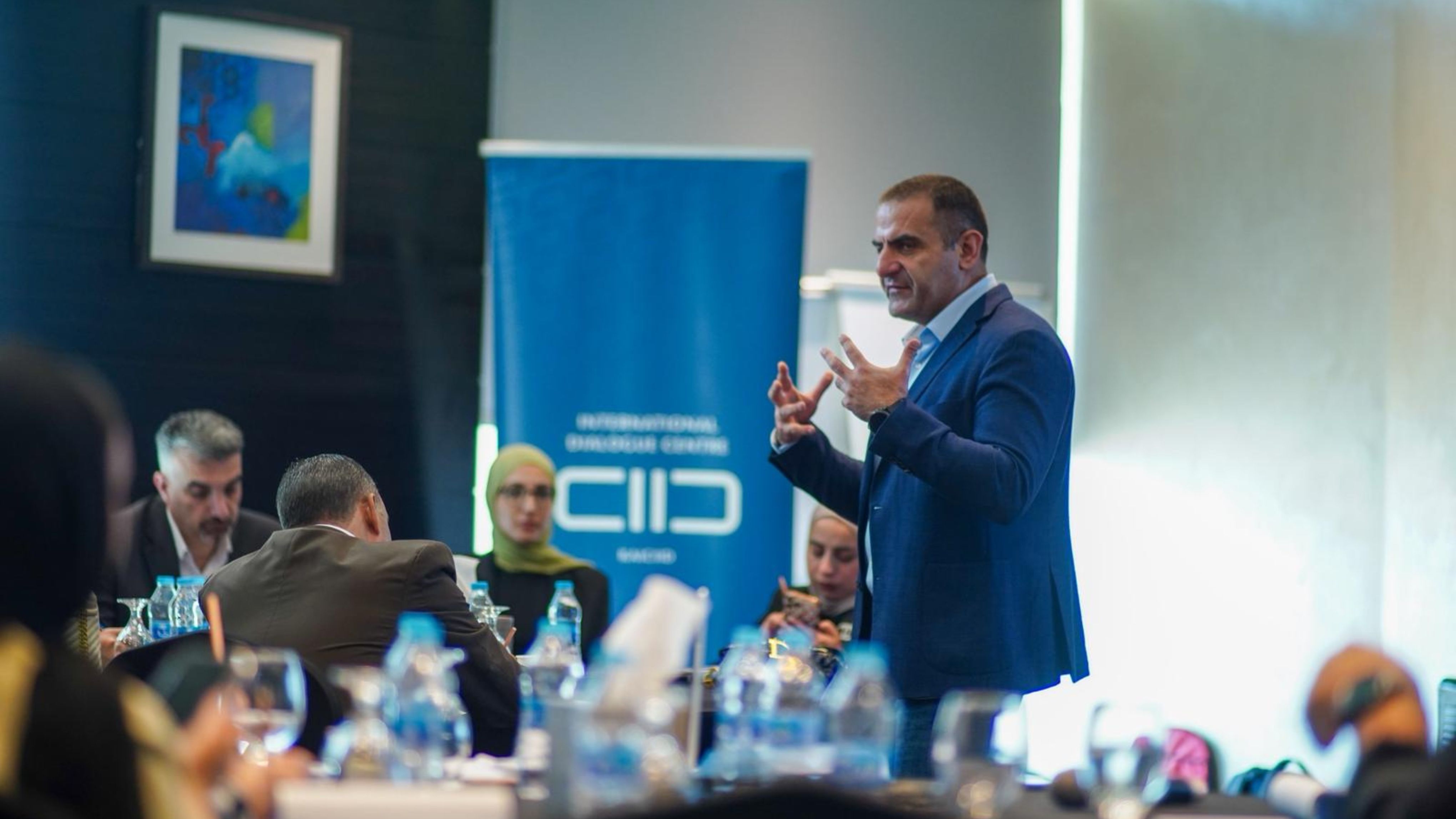 برنامج مشاريع حواريةيناقش المبادرات المنفذة في الأردن  