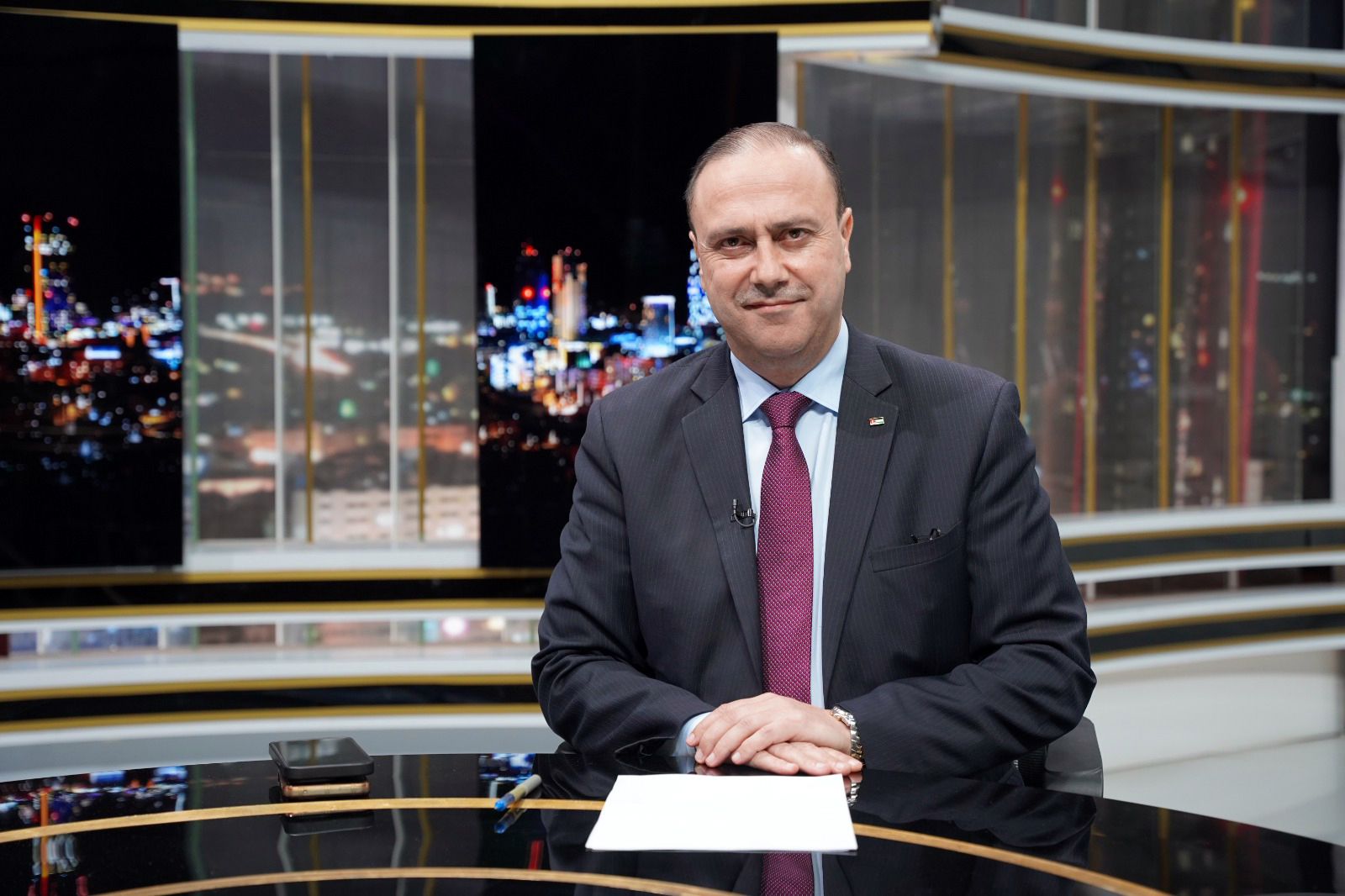 المومني: رئيس الوزراء يتابع الزيارات الميدانية ضمن خطط مؤسسية وتقارير دورية 