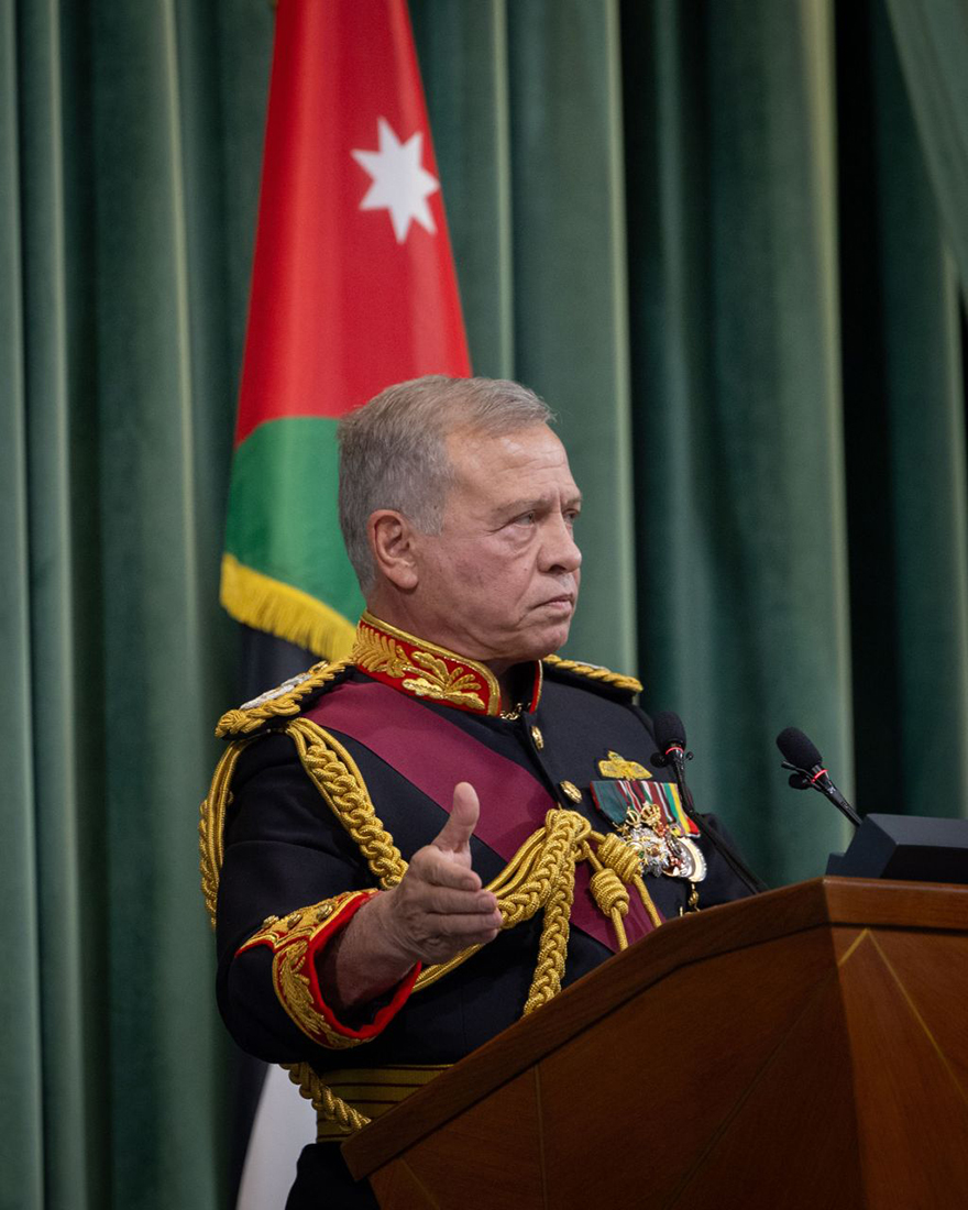  الملك يلقي خطاب العرش في افتتاح الدورة العادية الثانية لمجلس الأمة العشرين