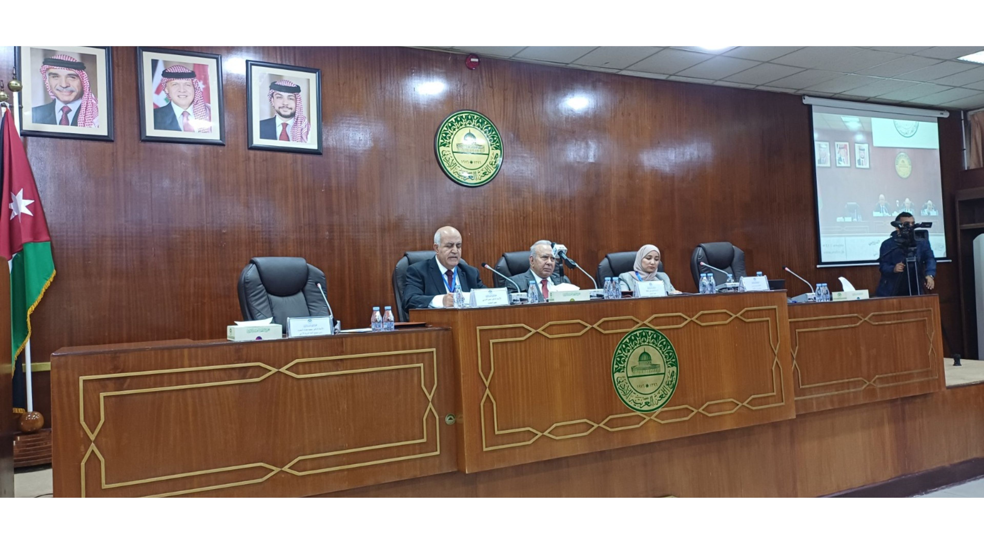 مجمع اللغة العربية يعقد مؤتمره السنوي