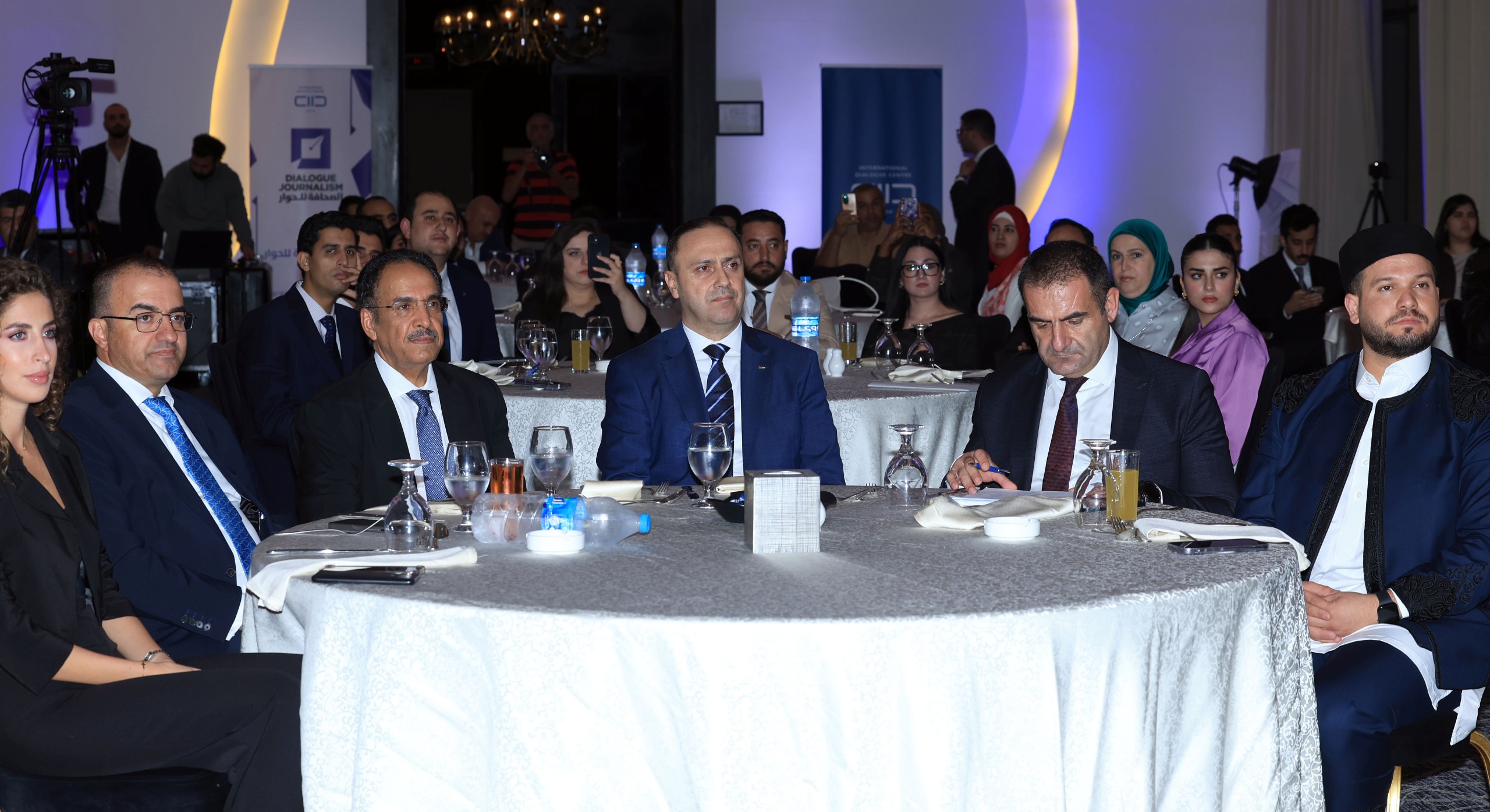 وزير الاتصال الحكومي يرعى اختتام برنامج زمالة الصحافة للحوار