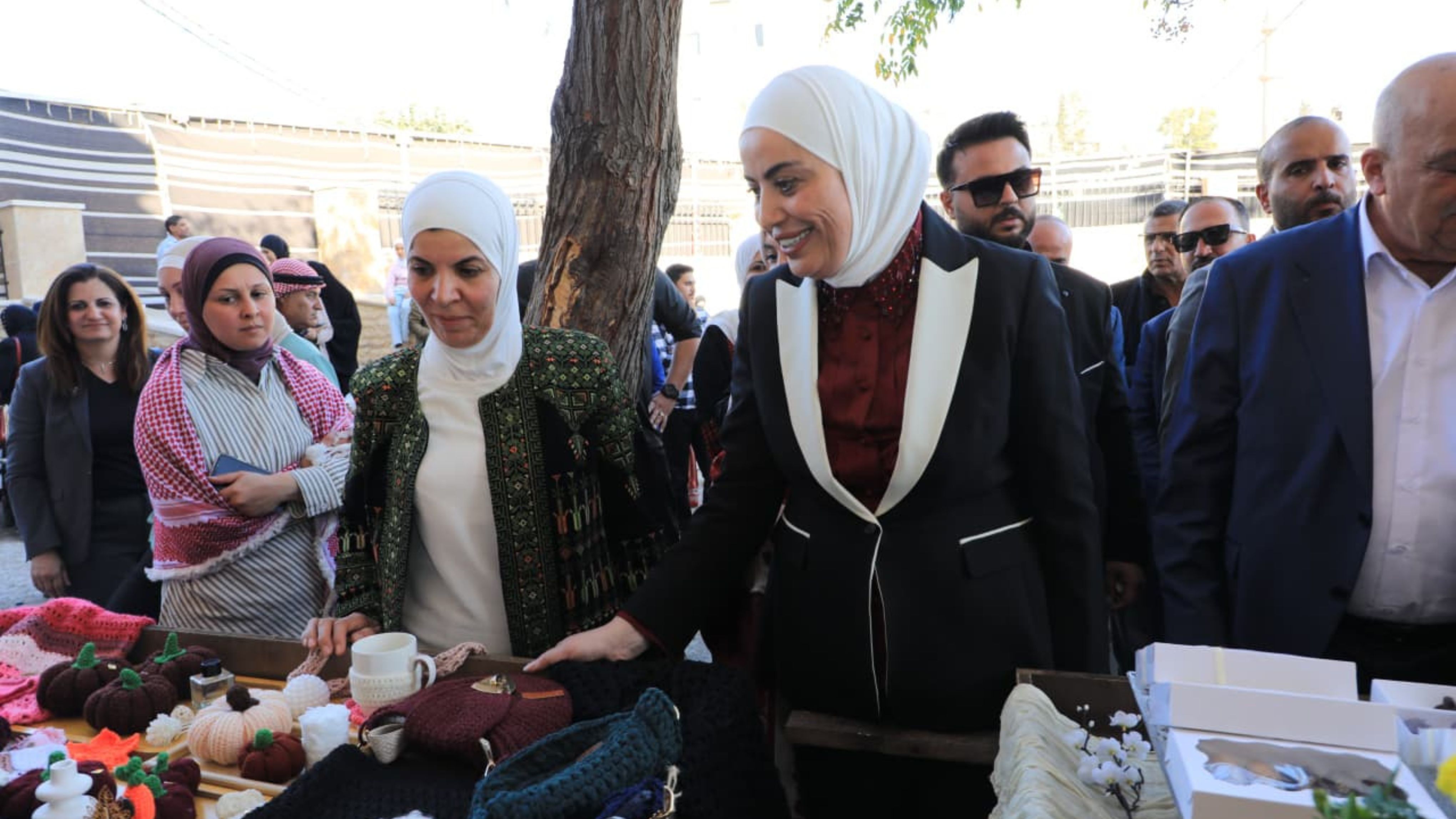 وزيرة التنمية الاجتماعية تفتتح بازار صناع التغيير بتنظيم من مبادرة أردننا بخير في إربد