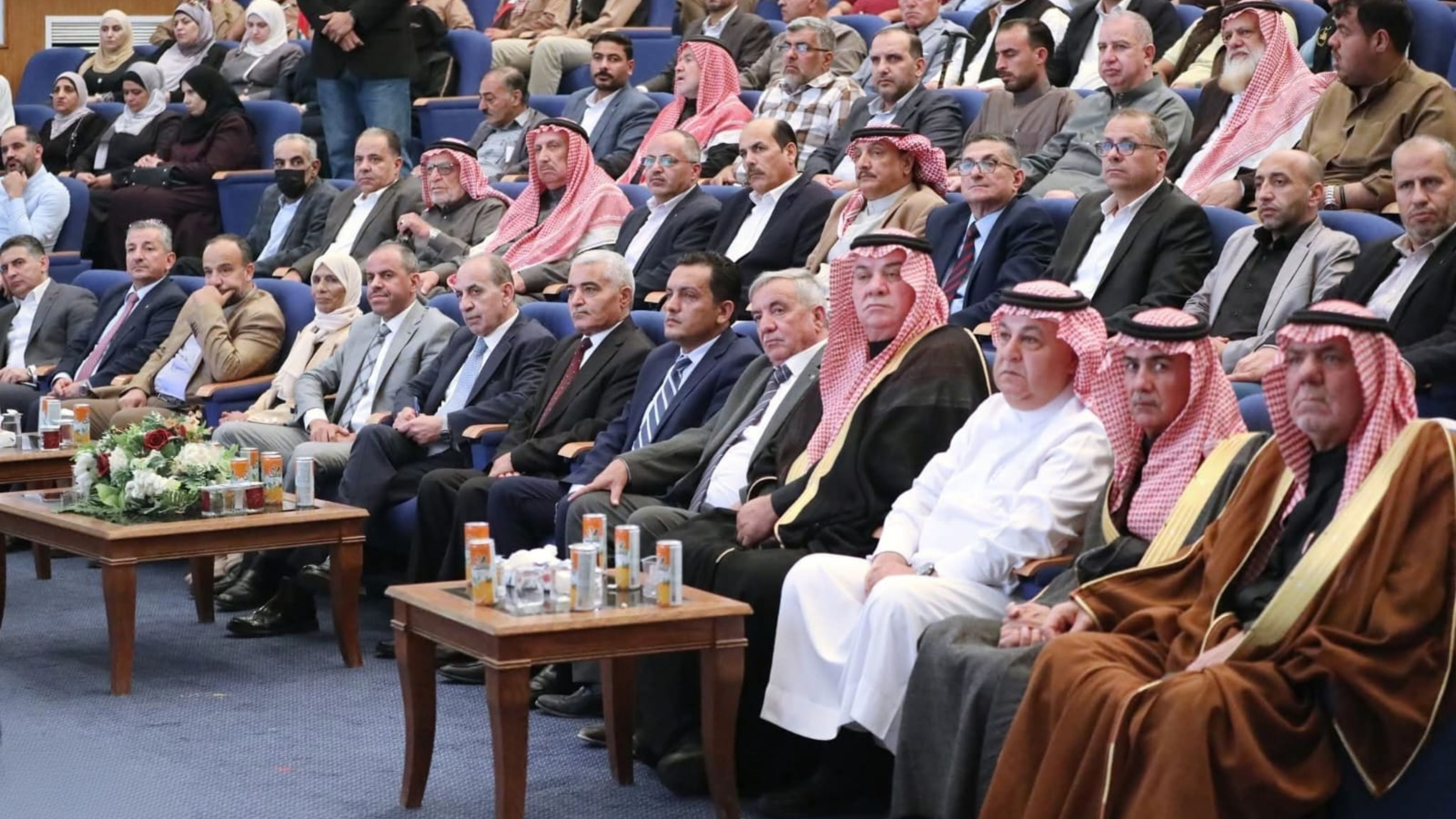 وزير الإدارة المحلية يفتتح فعاليات أيام معان الثقافية ويتفقد بلديتي معان والحسينية