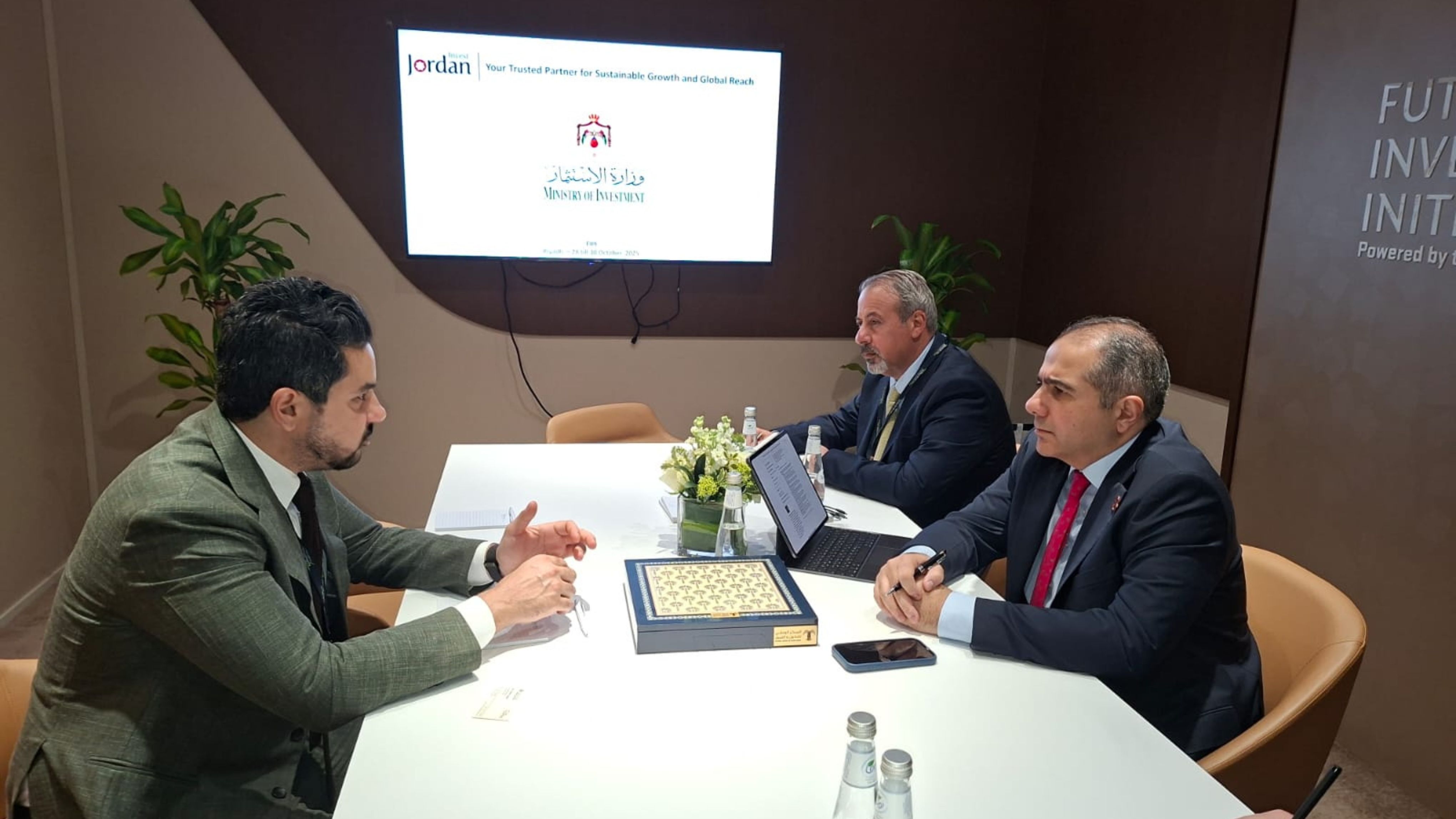 وزير الاستثمار يعقد لقاءات مع شركات ضمن مؤتمر مبادرة مستقبل الاستثمار في الرياض