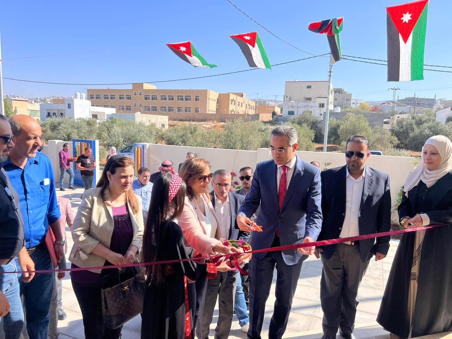 افتتاح المركز المجتمعي والتعليمي وحديقة بلدية برقش