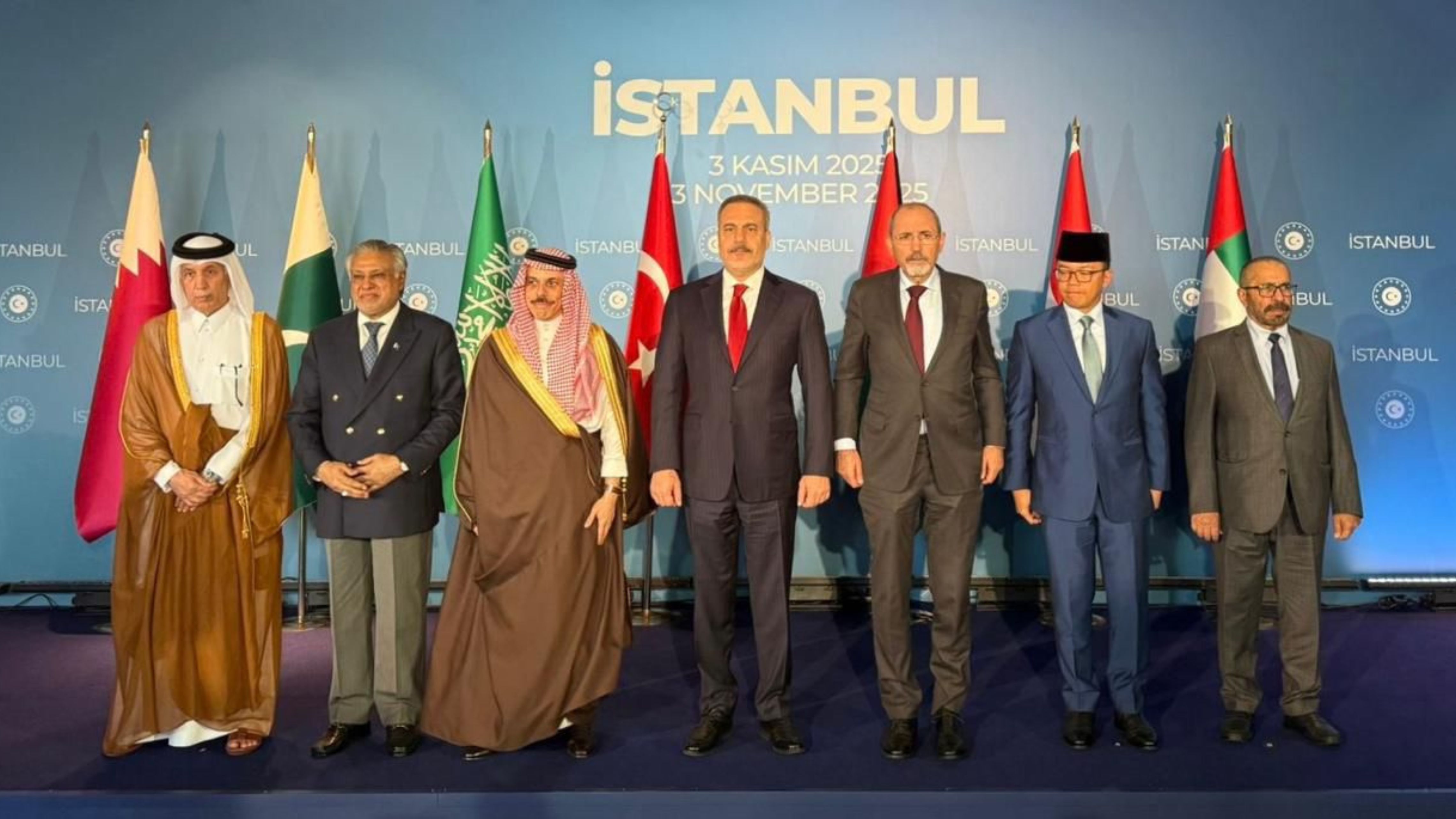 الصفدي يشارك في الاجتماع الوزاري بشأن غزة في إسطنبول