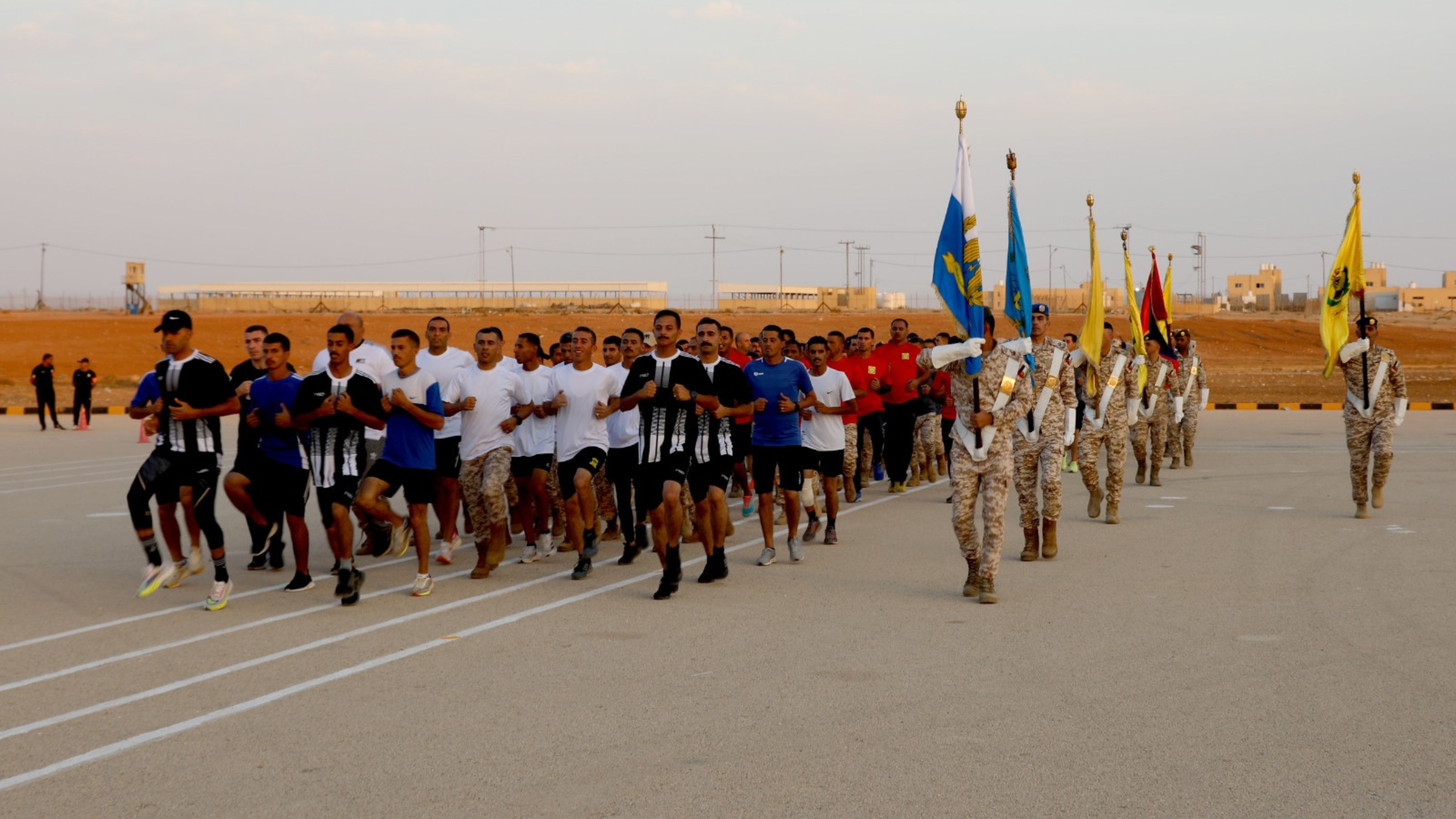 المنطقة العسكرية الوسطى تنظم مهرجاناً رياضياً عسكرياً
