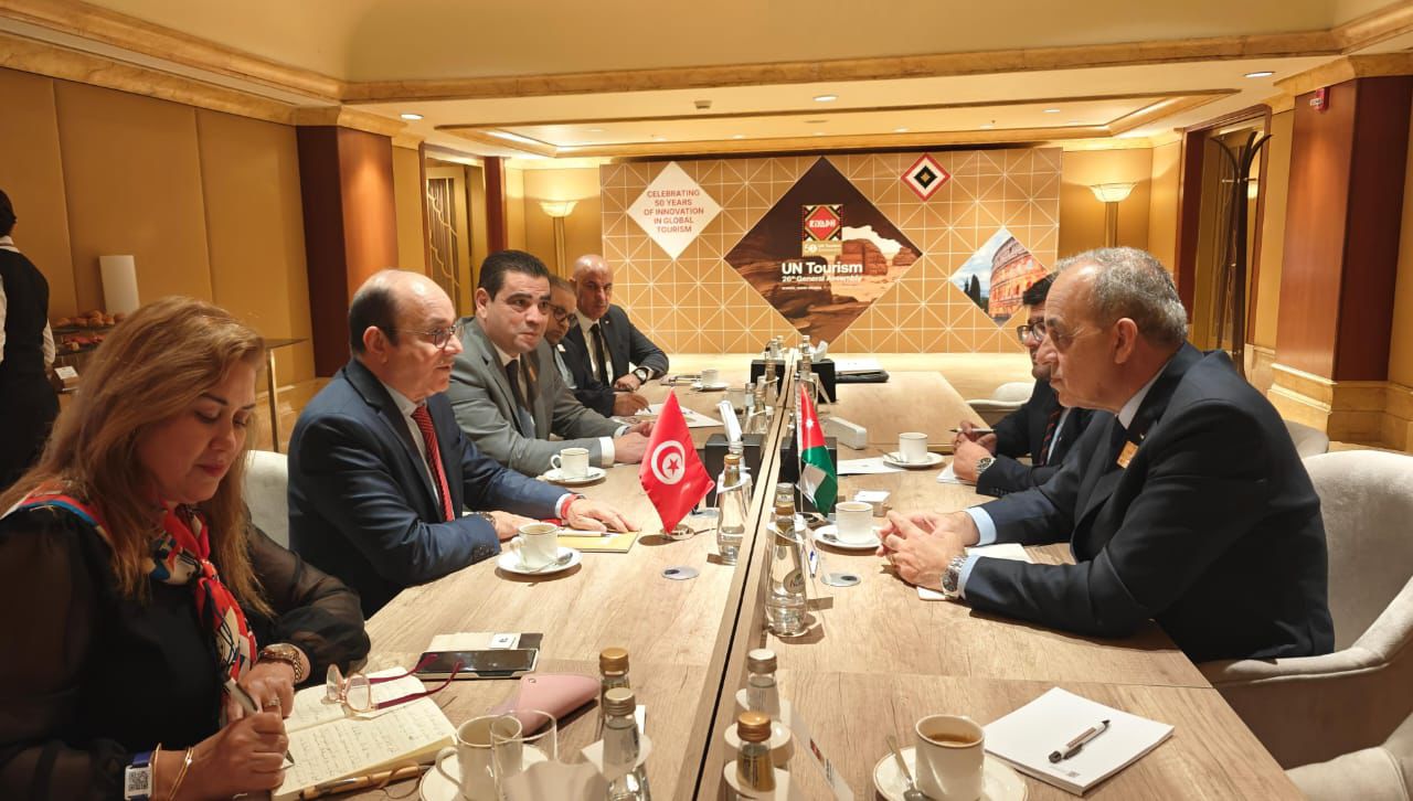 وزير السياحة والآثار يترأس جلسة أممية في الرياض 