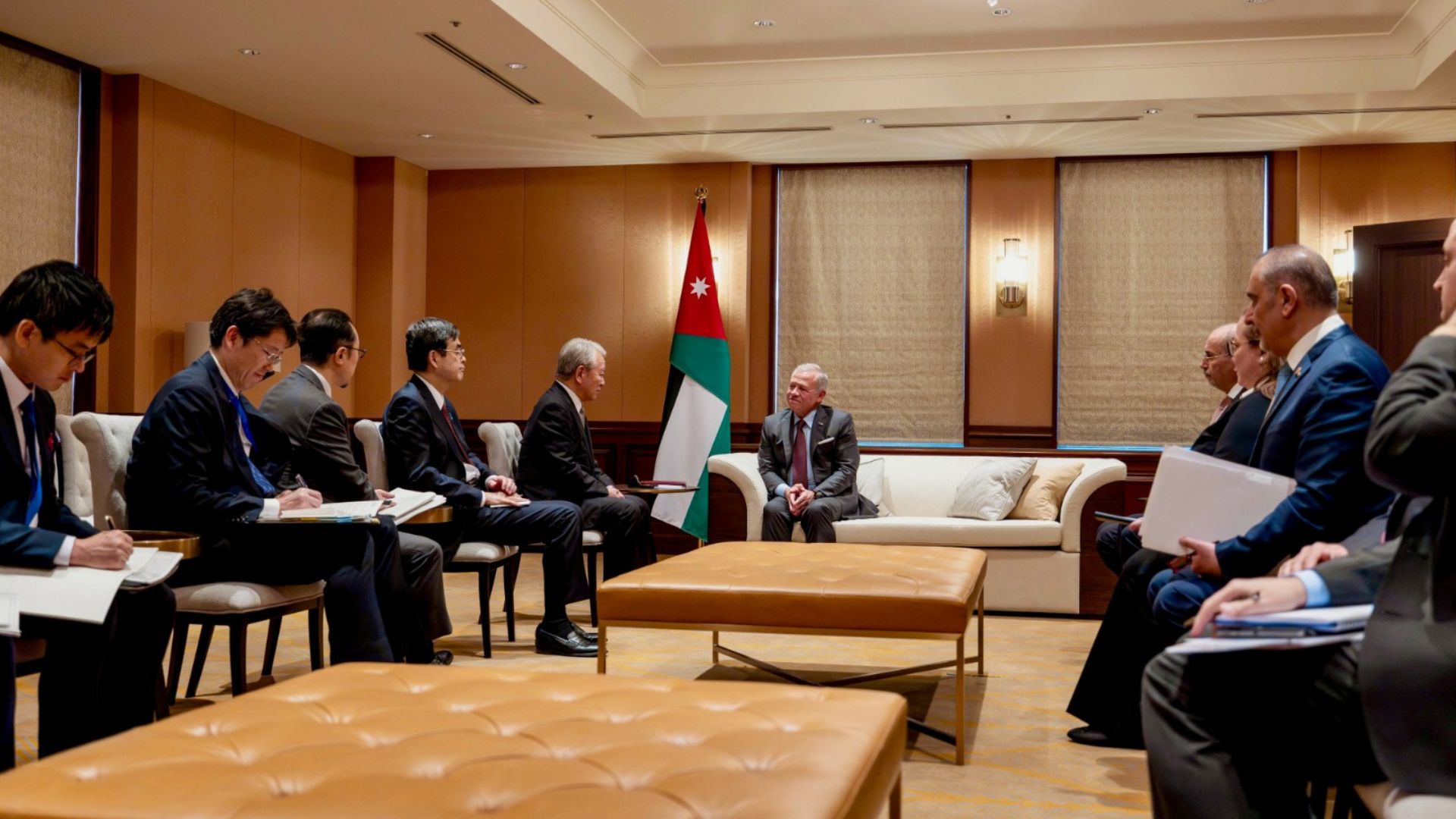 الملك يلتقي رئيس الوكالة اليابانية للتعاون الدولي جايكا