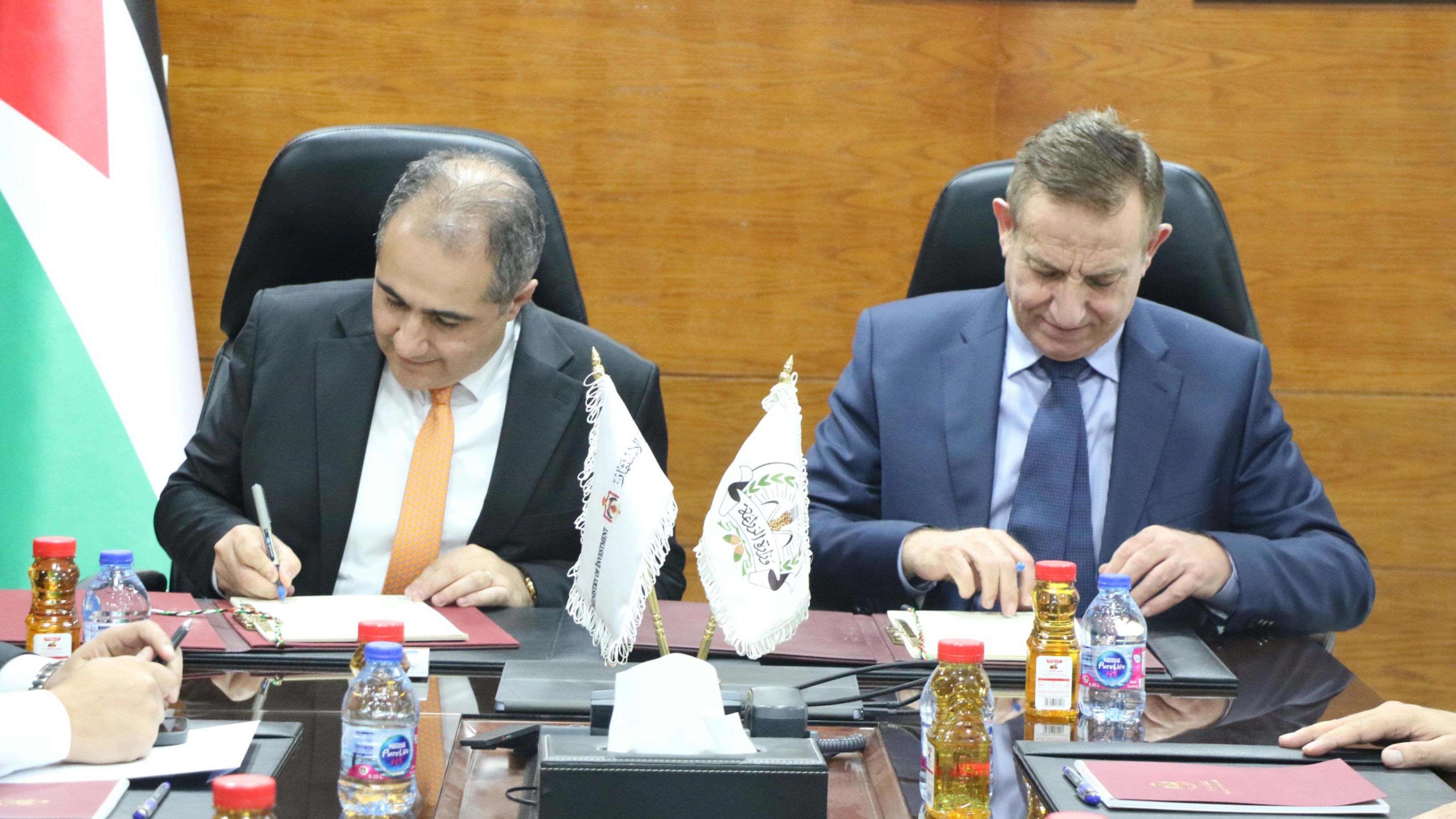 وزارتا الاستثمار والزراعة توقّعان اتفاقية المطوّر الرئيس لمجمع الصناعات الزراعية التنموية 